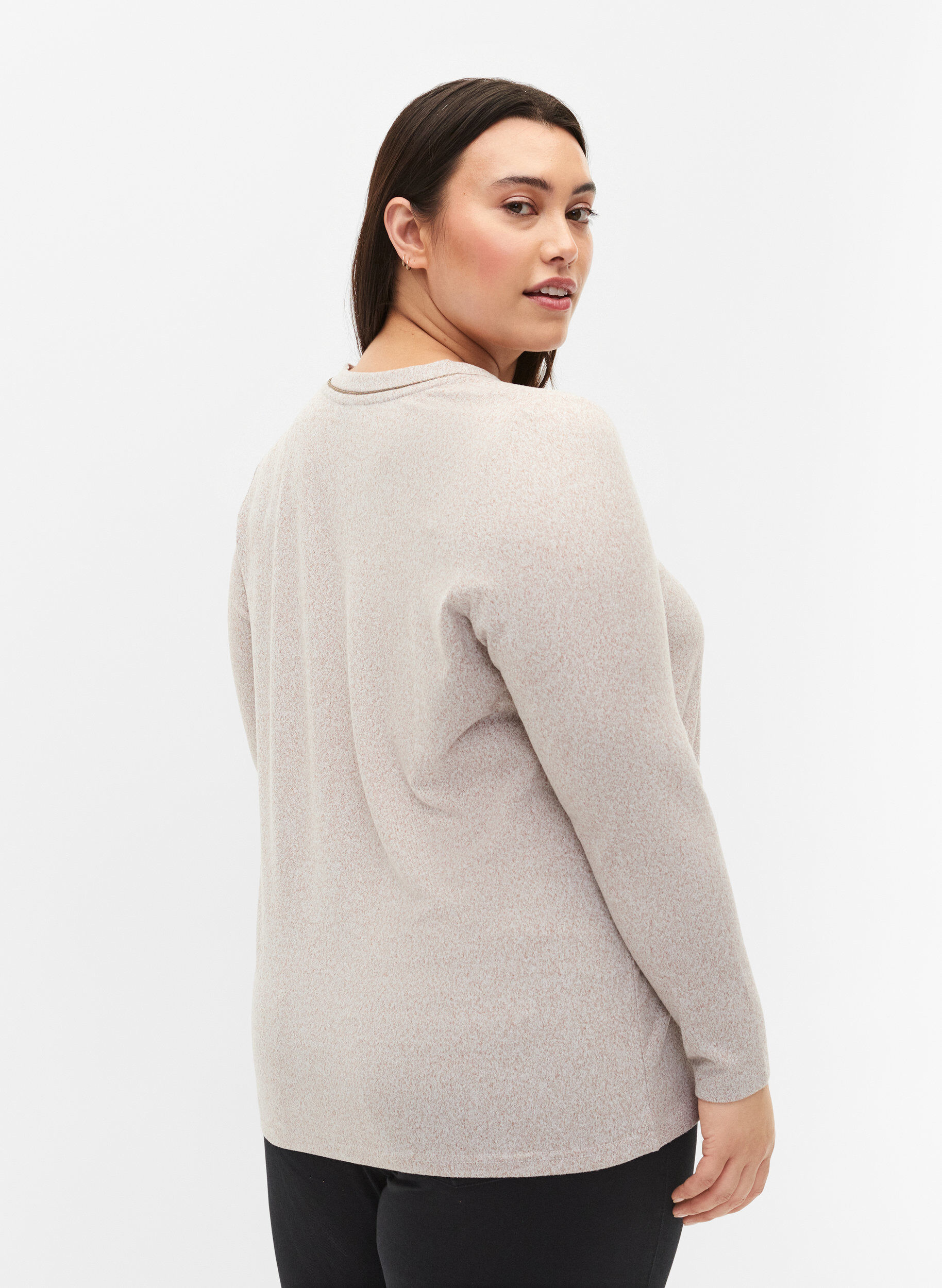 Zizzi Blouse avec d&eacute;coupe en V et manches longues, Beige, Model image number 2