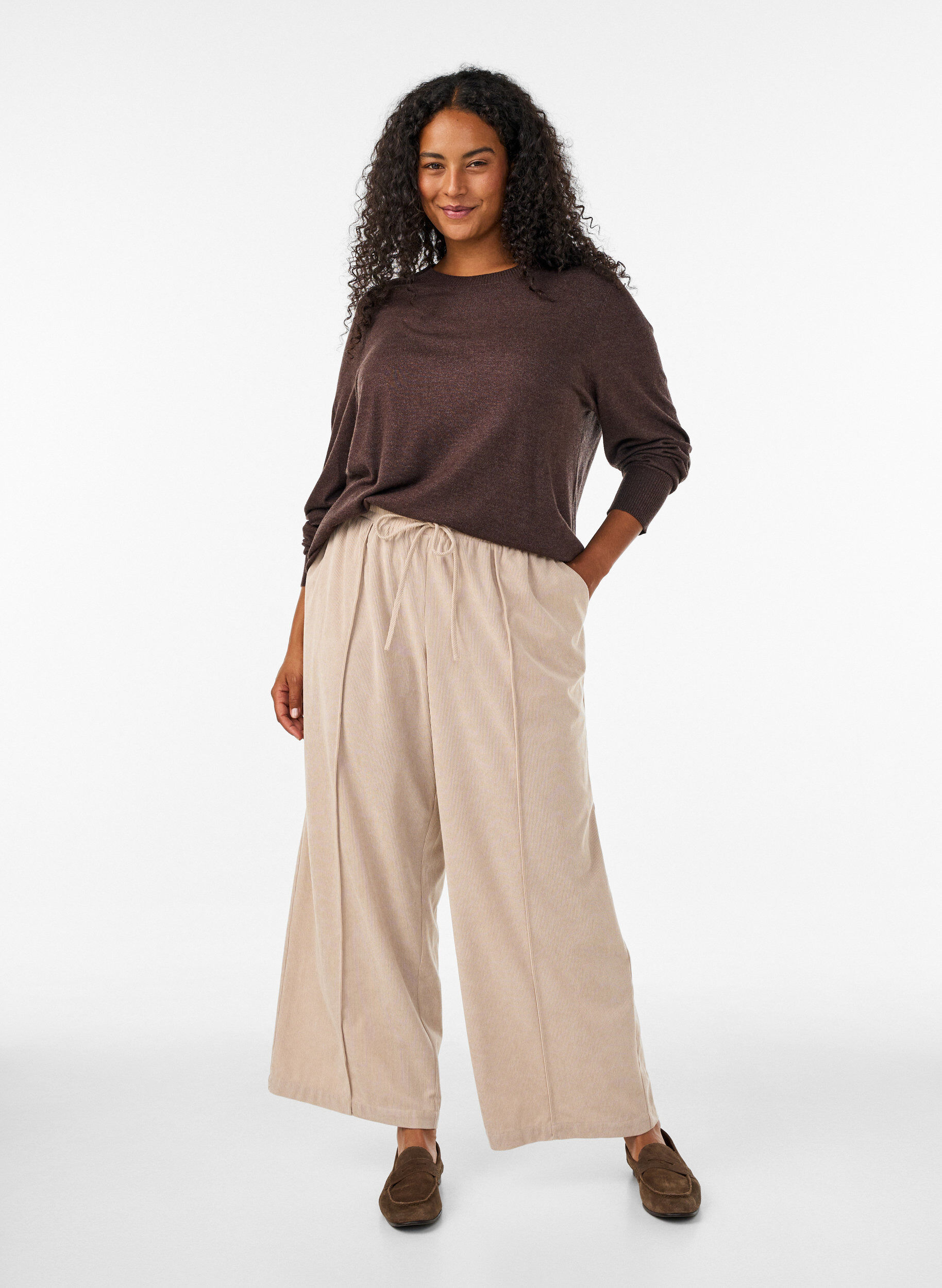 ZizziBlouse en maille avec un col rond, Marron, Model image number 1