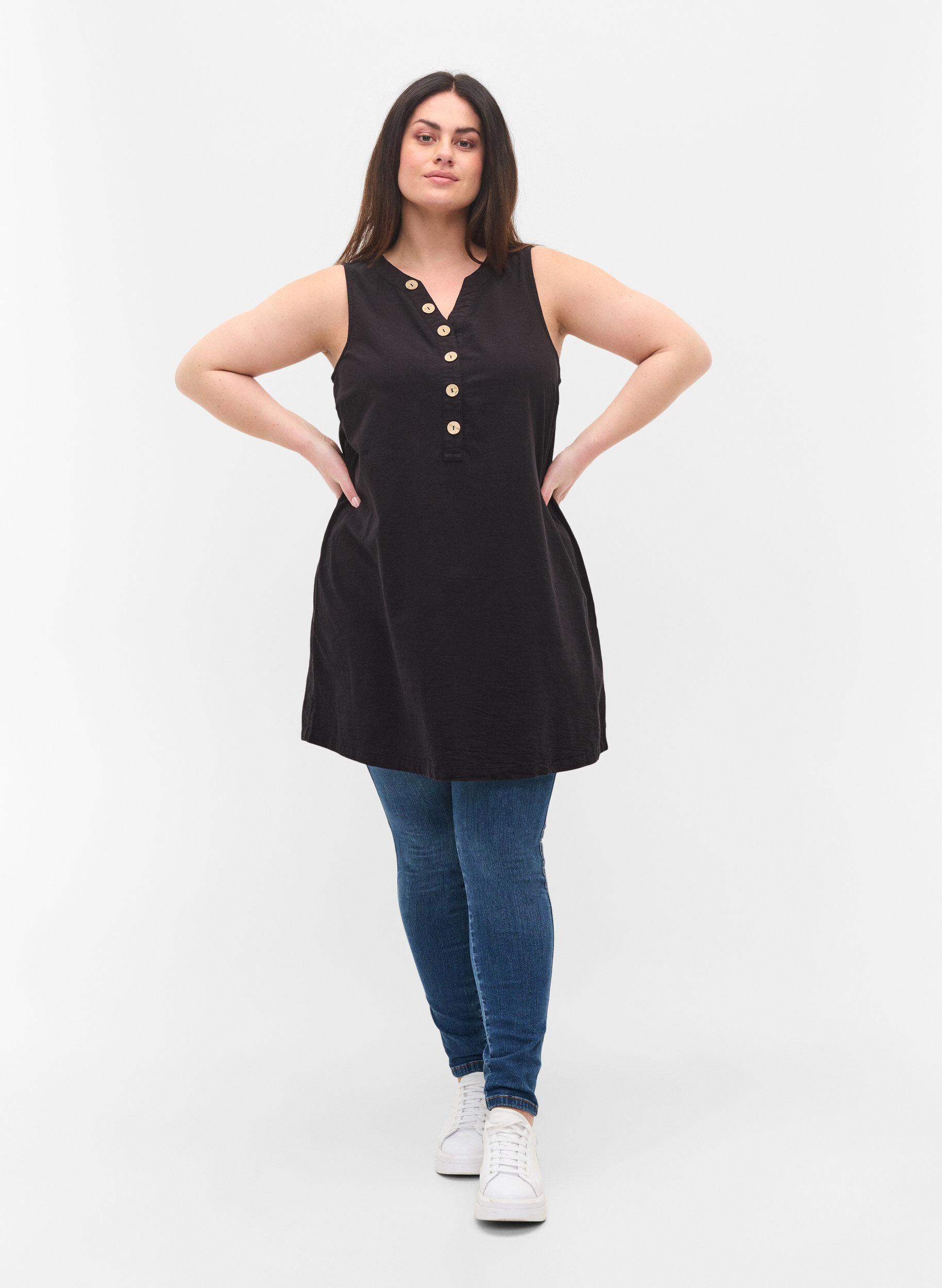 Zizzi Tunique sans manches en coton avec boutons, Black, Model image number 2