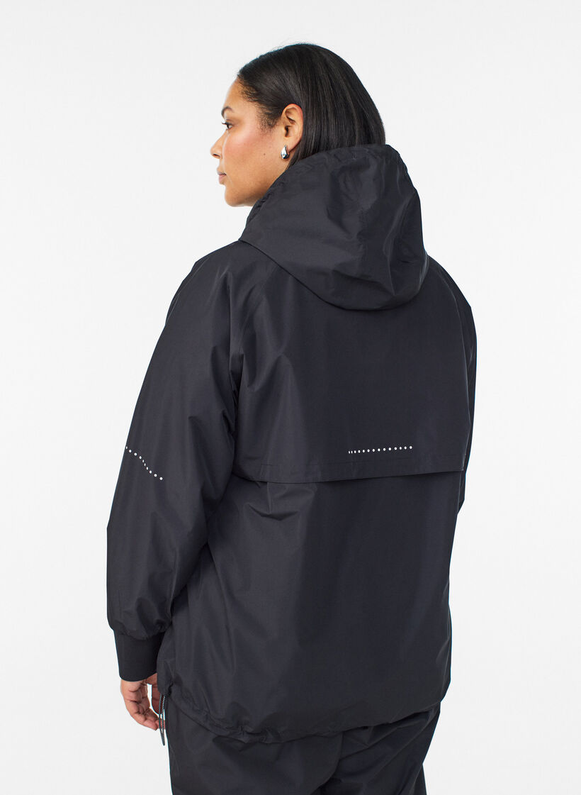 Veste de pluie avec d&eacute;tails r&eacute;fl&eacute;chissants, Noir, Model image number 2