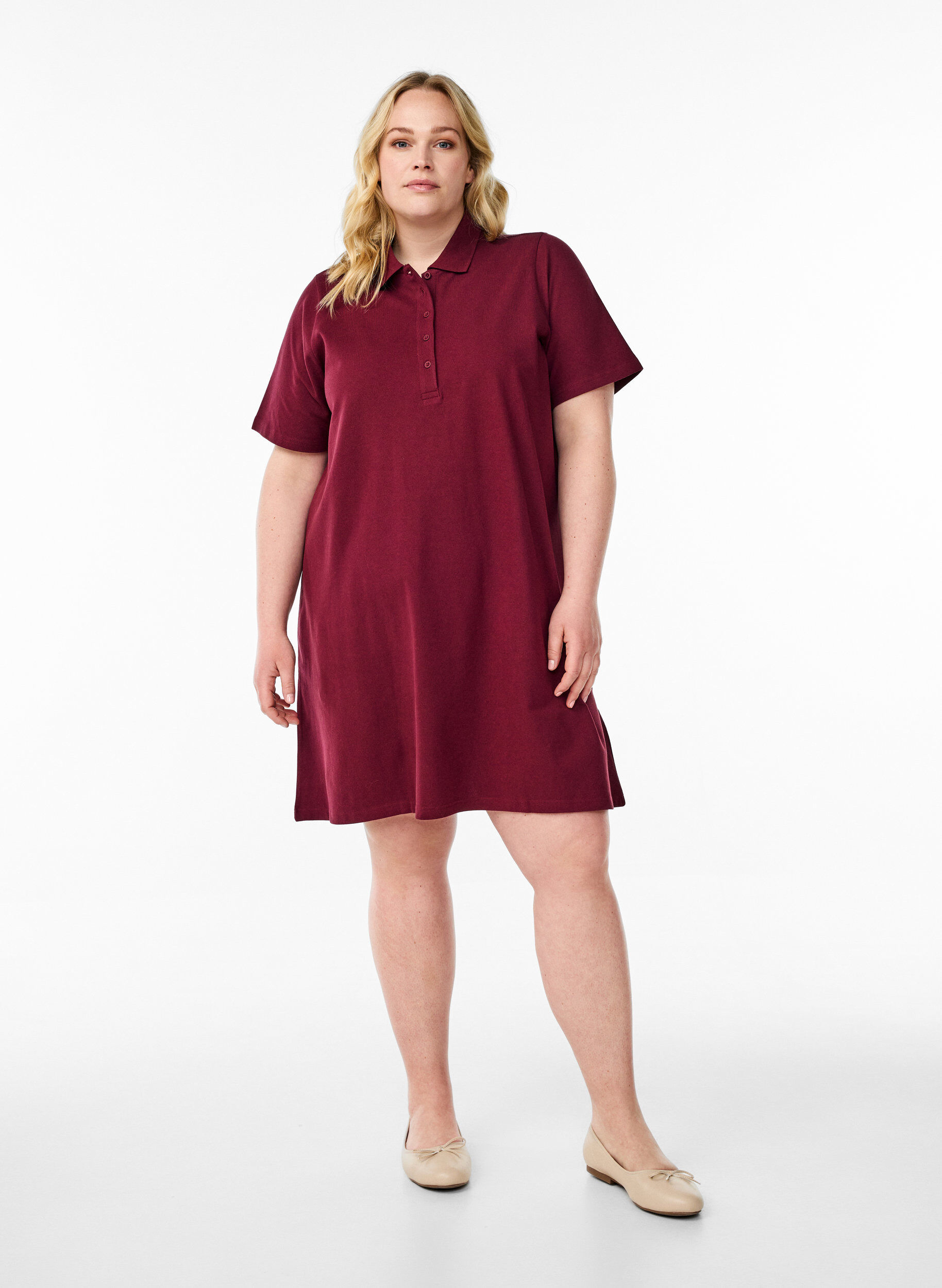 Zizzi Robe polo courte en trap&egrave;ze, Bordeaux fonc&eacute;, Model image number 1
