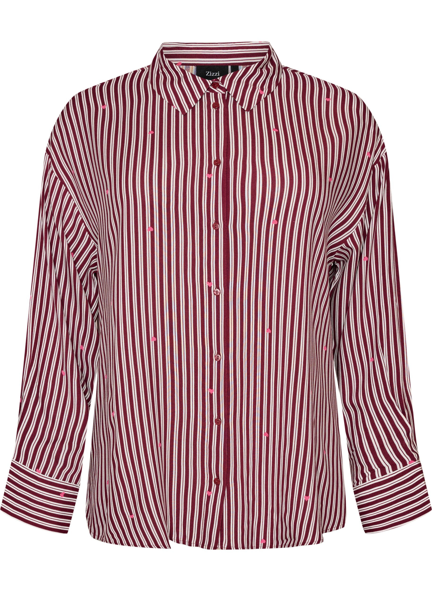 Chemise de nuit &agrave; rayures et c&oelig;urs