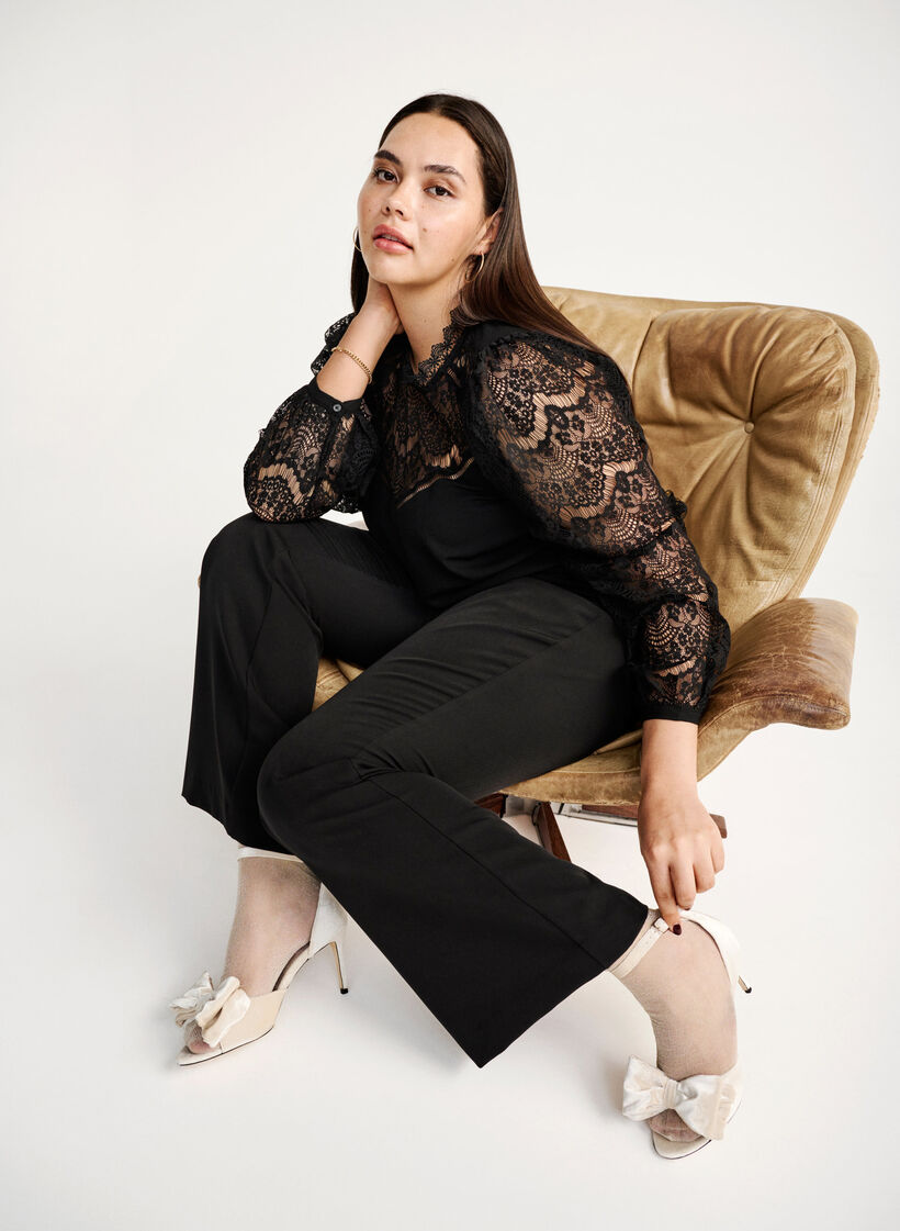 Robe à manches longues avec dentelle, Black, Image image number 0