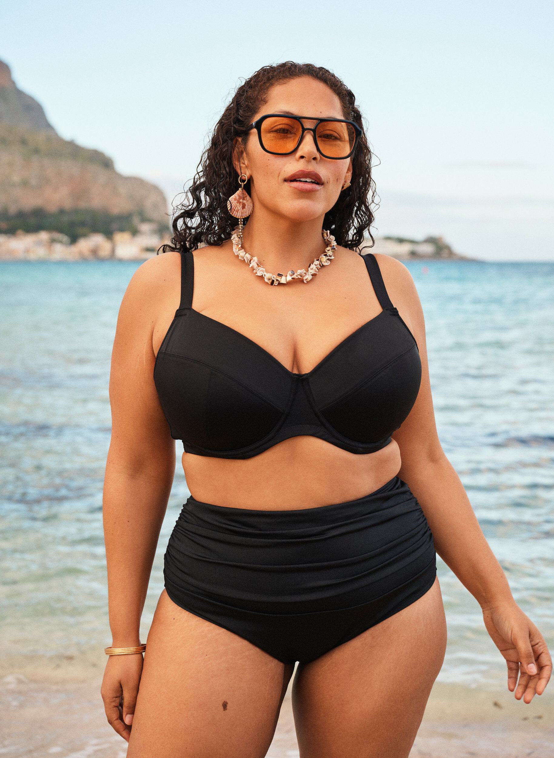 ZizziCulotte de bikini drap&eacute;e taille haute, Noir, Image image number 0
