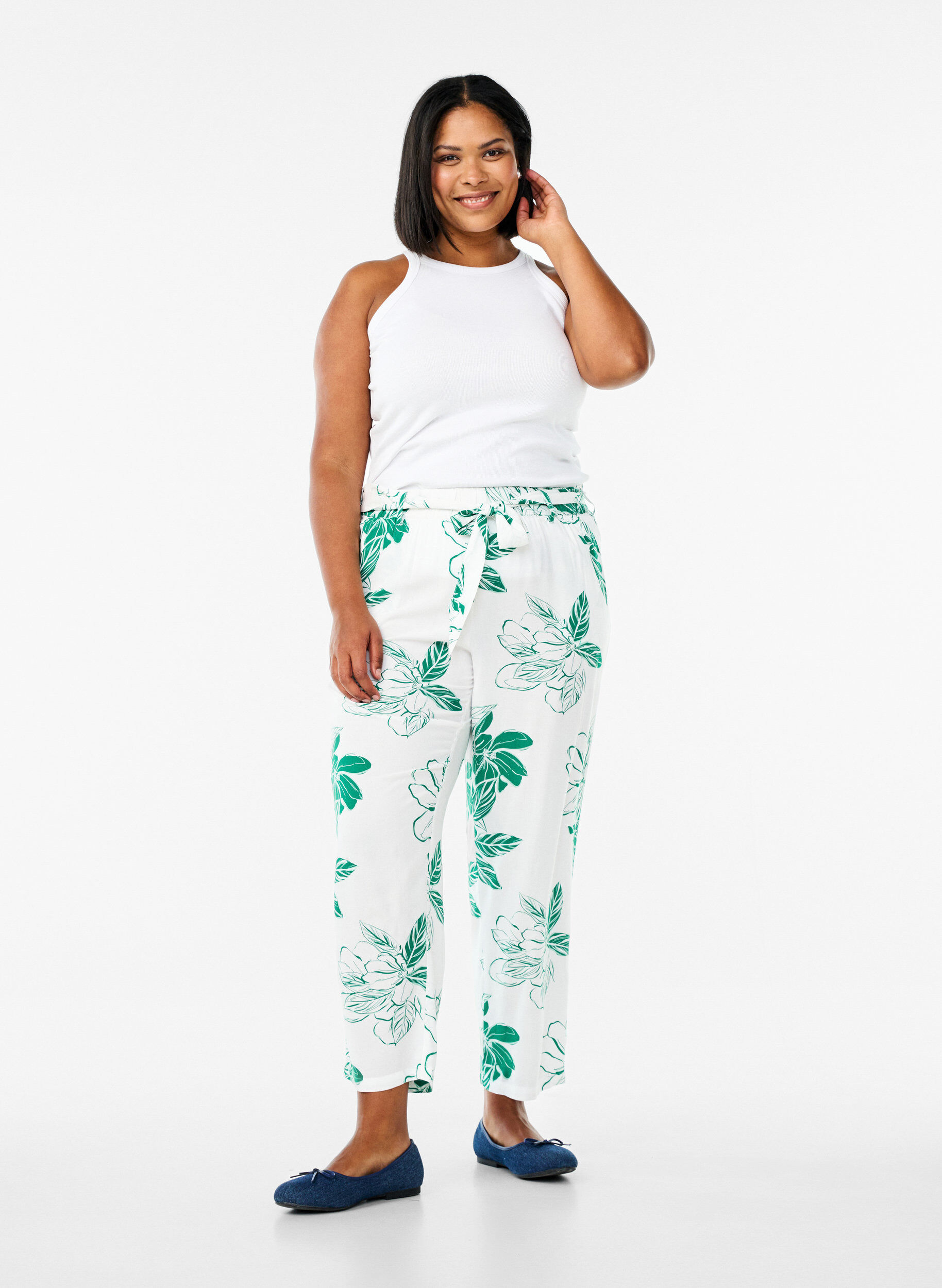Pantalon taille haute en viscose, Vert, Model