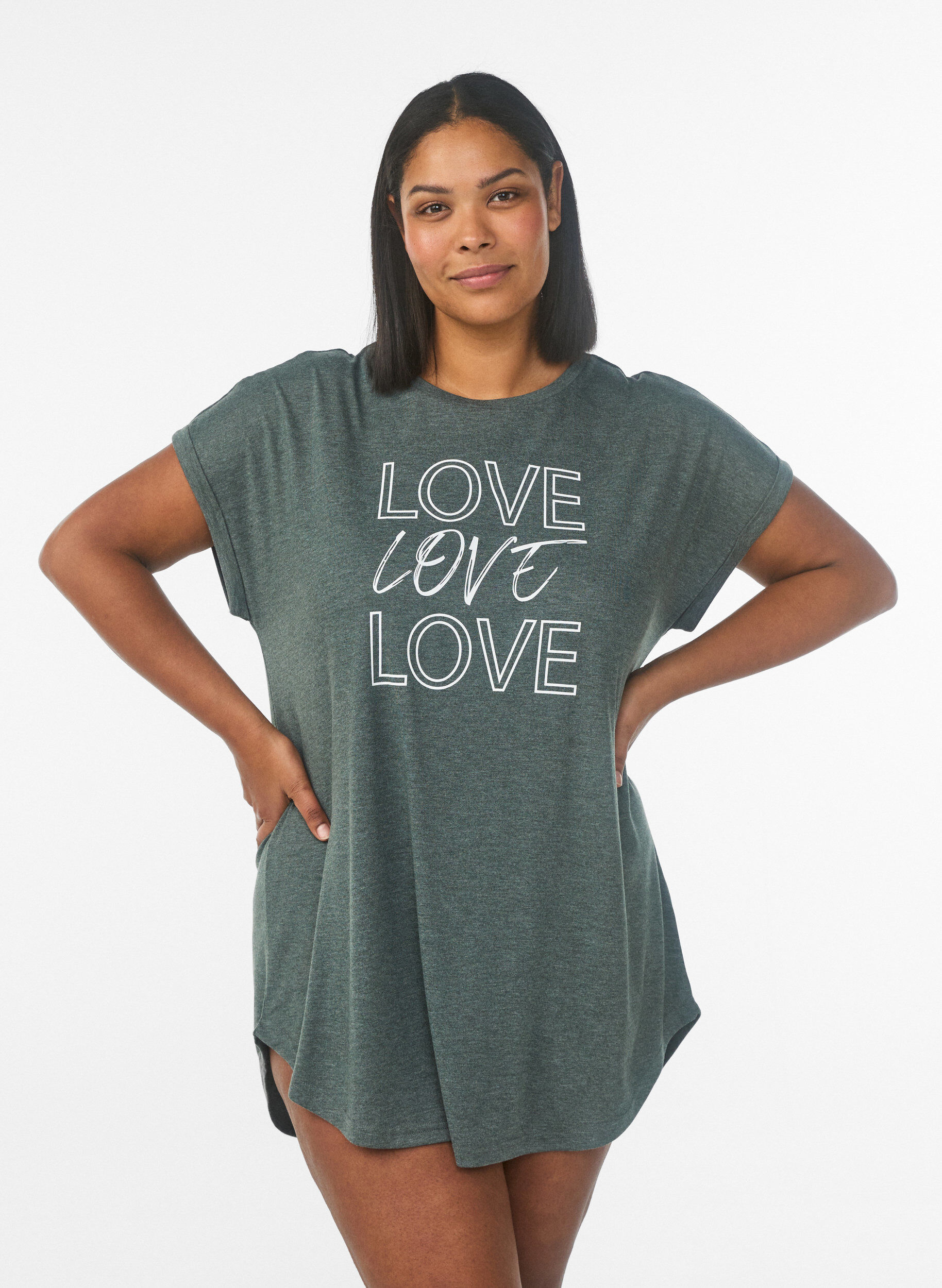 Chemise de nuit &agrave; manches courtes avec imprim&eacute; de texte, Vert, Model