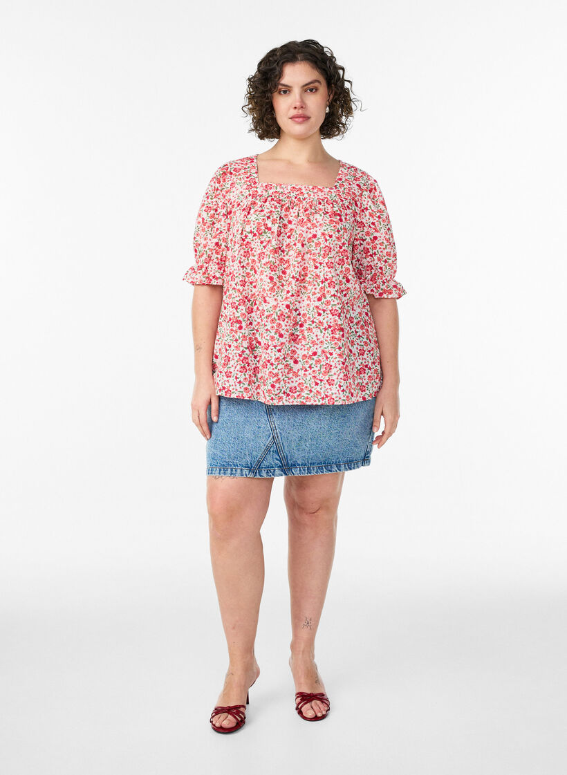 Blouse en coton avec encolure carr&eacute;e, Rouge, Model image number 1