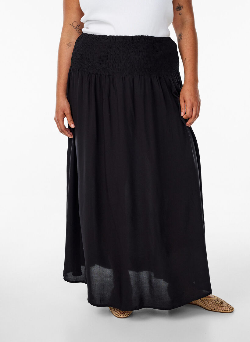 Jupe longue en viscose avec smocks, Noir, Model image number 3