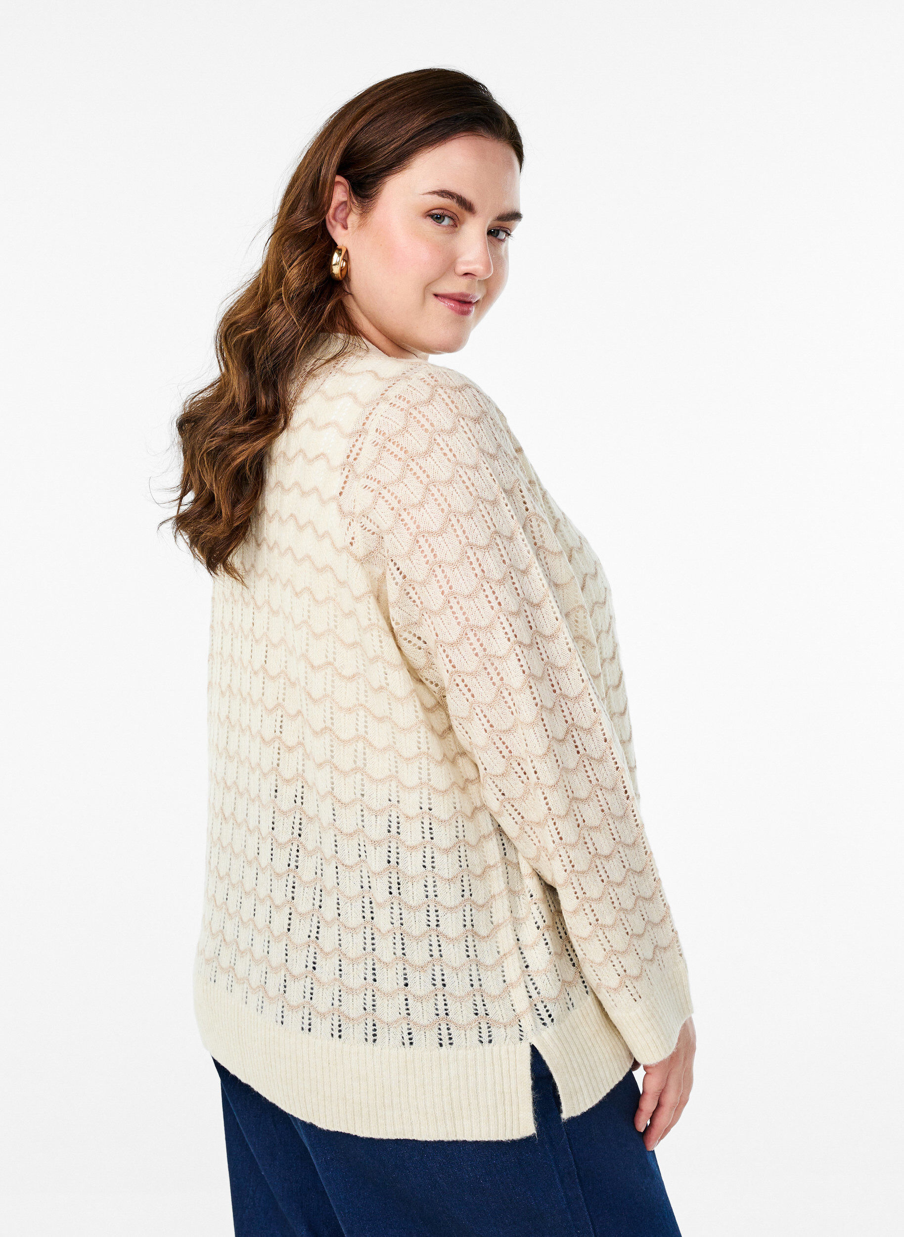 Zizzi Cardigan en maille avec motif en treillis et lignes ondul&eacute;es, Birch w. Simply T., Model image number 1