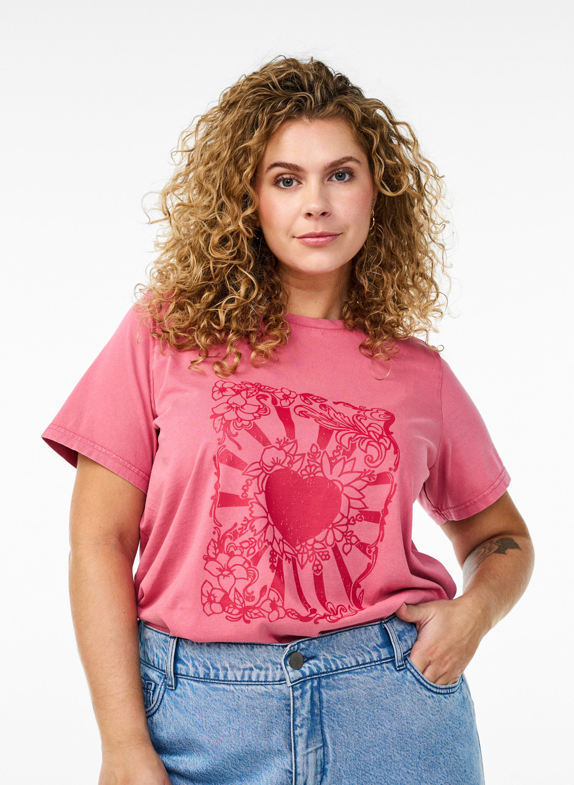 Zizzi T-shirt en coton biologique avec une impression cool, Rose, Model image number 0