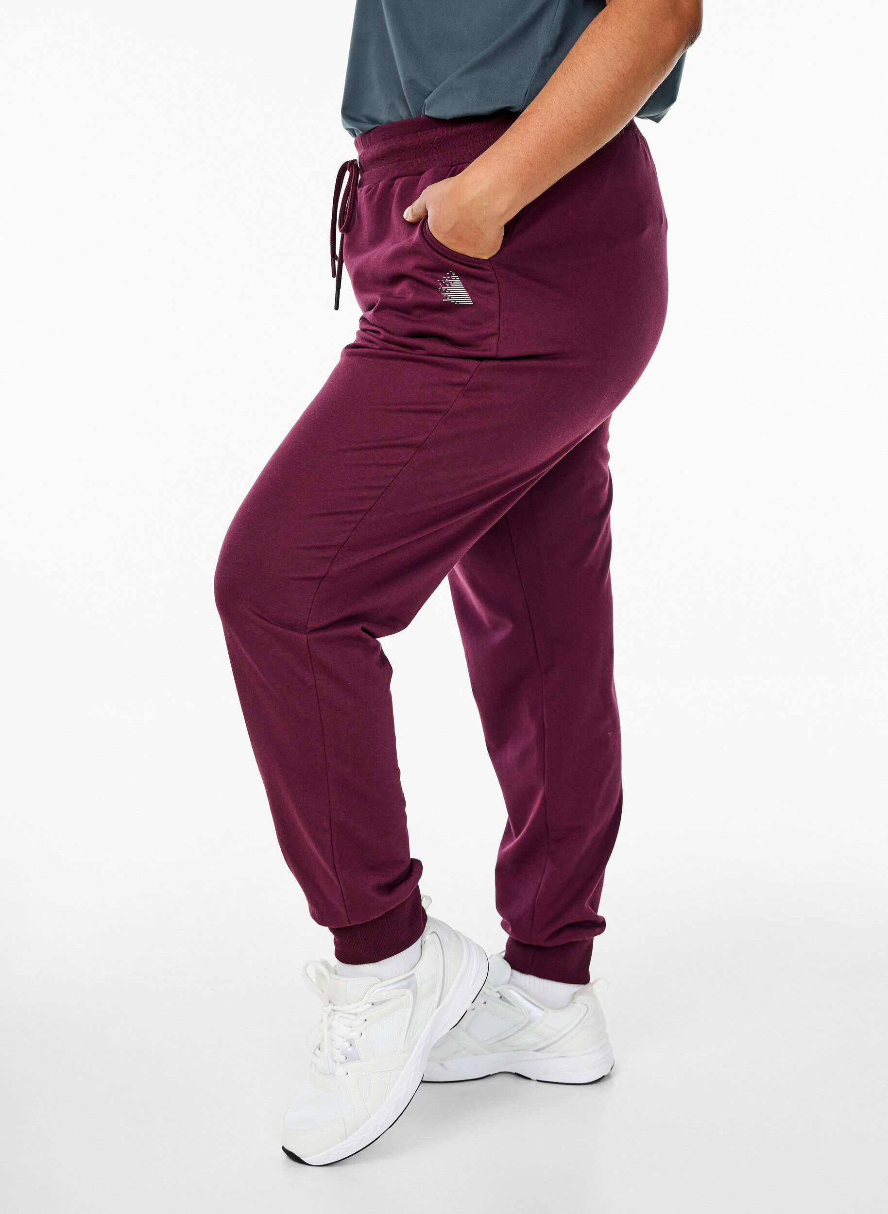Pantalon de surv&ecirc;tement ample avec poches, Bordeaux, Model
