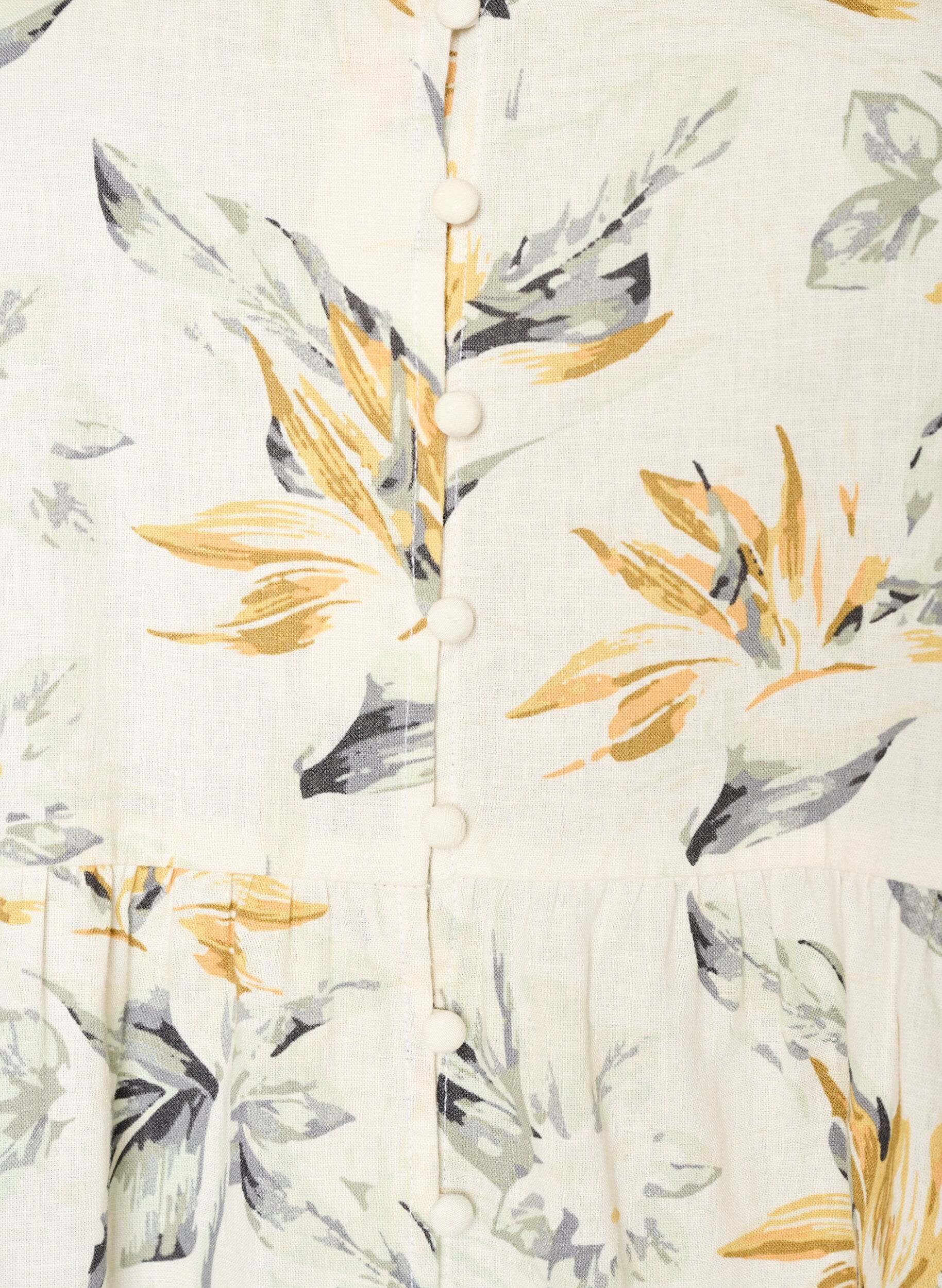 Zizzi Blouse en lin et viscose avec un col en V et une fermeture boutonn&eacute;e, Blanc, Packshot image number 2