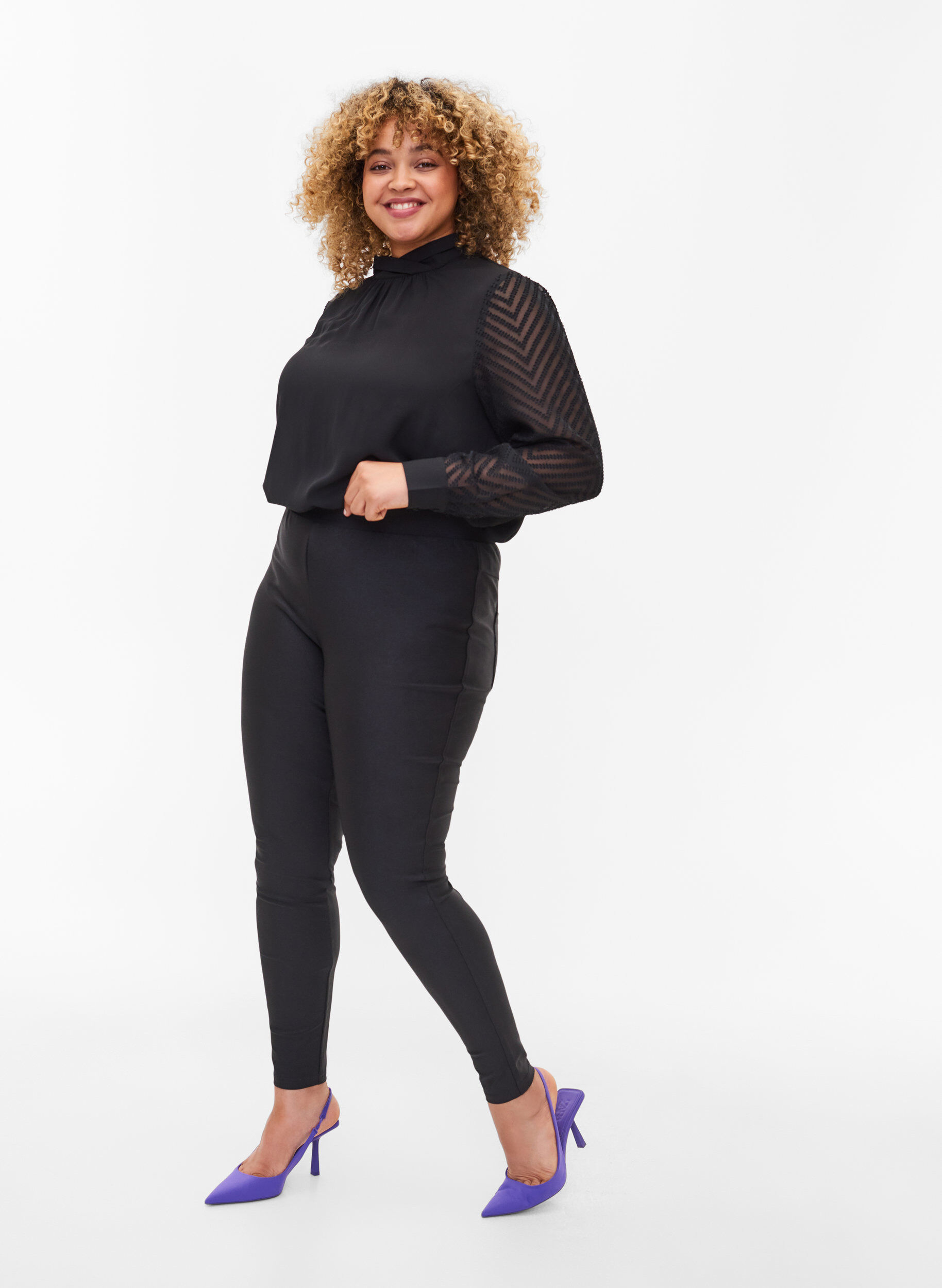 Zizzi Leggings brillants avec poches arri&egrave;re , Black, Model image number 2