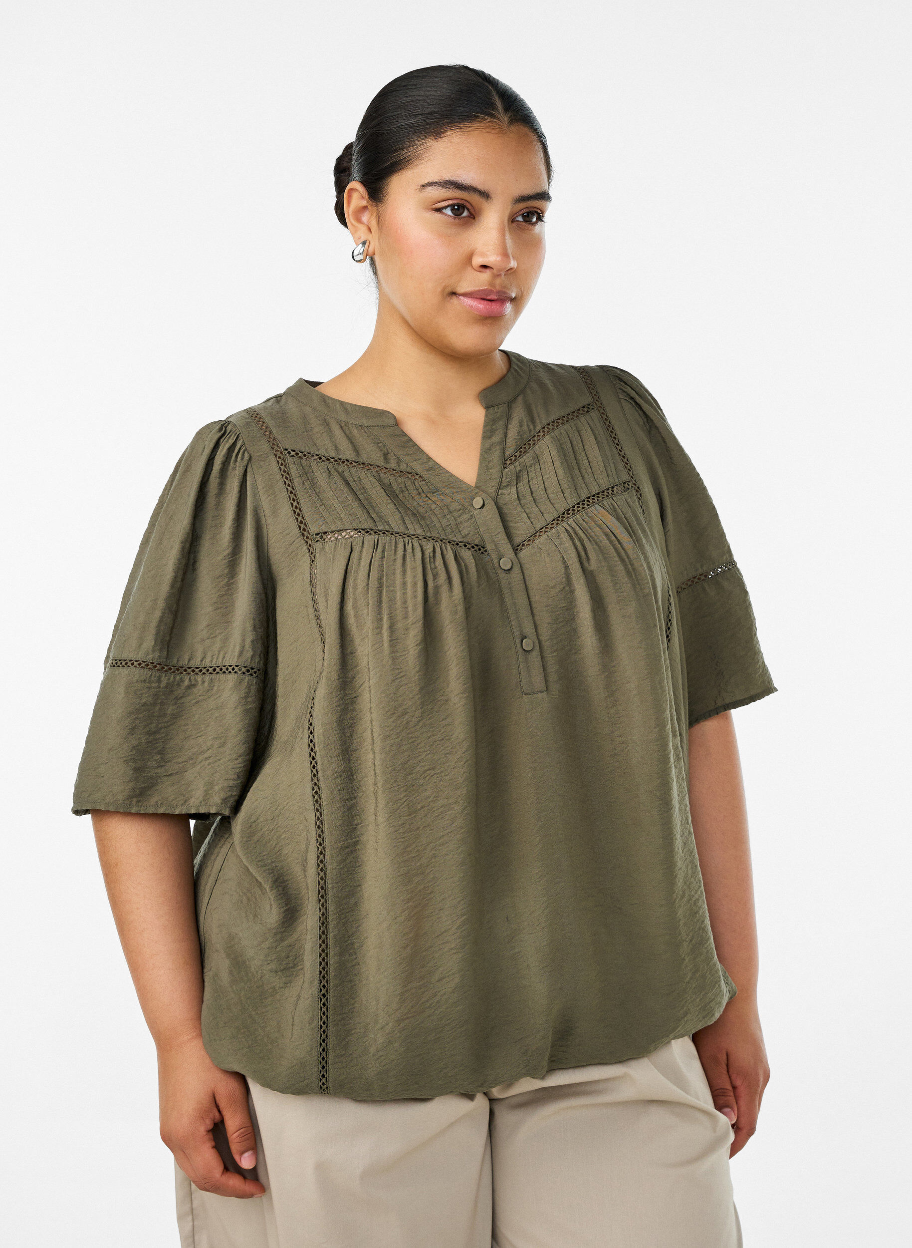 Blouse en viscose avec nervures et effet ballon, Vert Kaki, Model