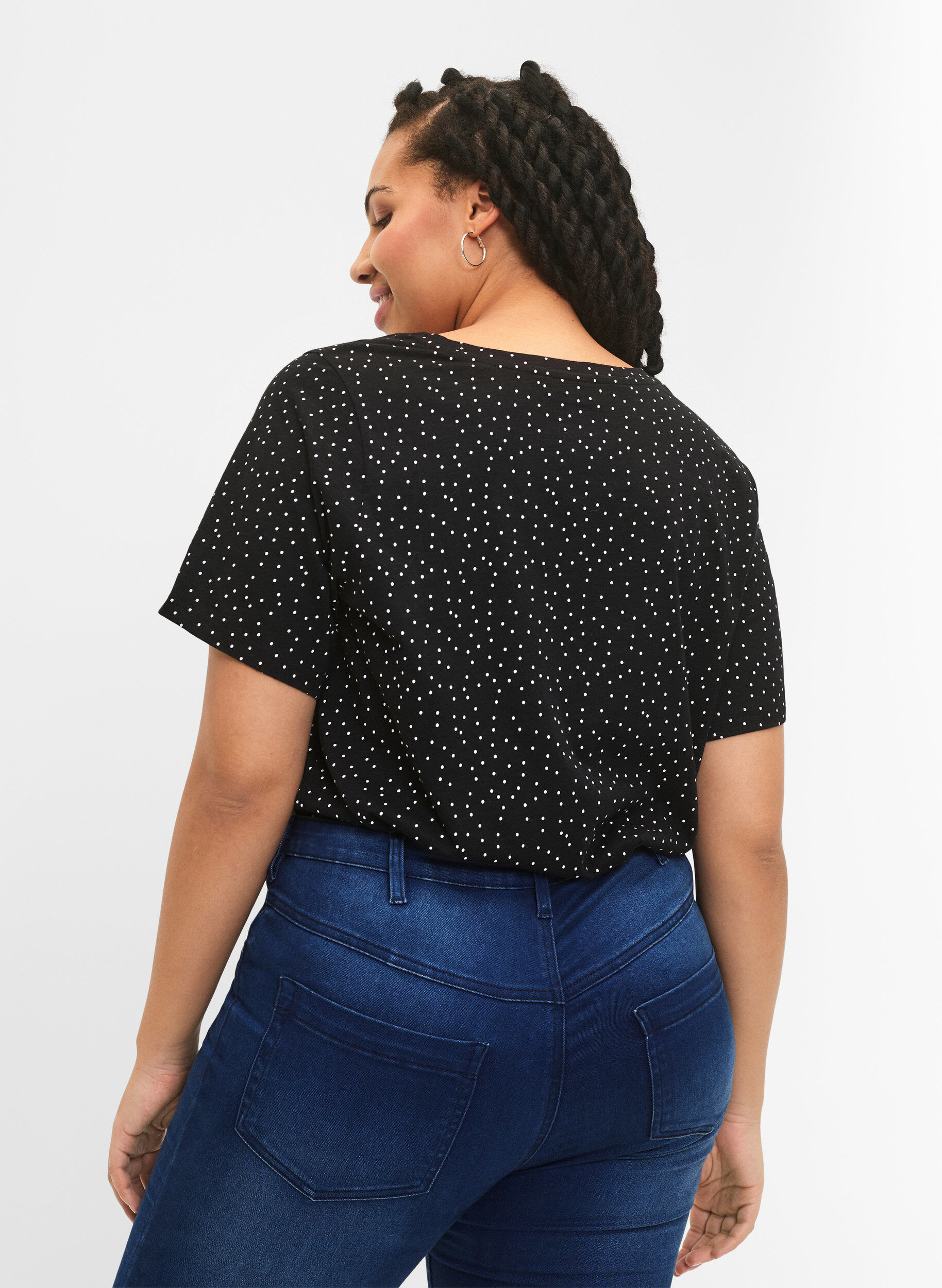 Zizzi T-shirt &agrave; pois en coton biologique	, Noir, Model image number 2