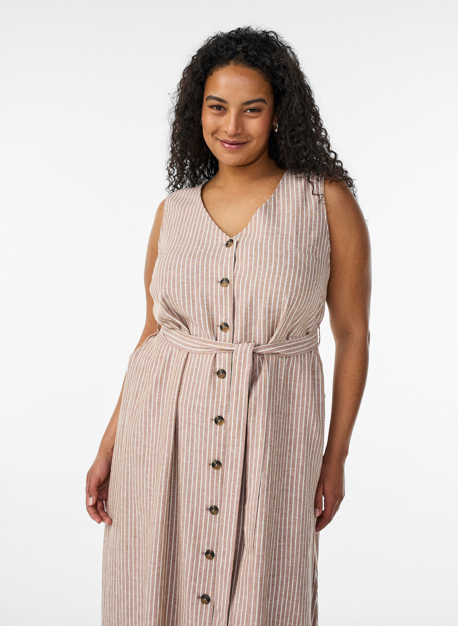 ZizziRobe midi sans manches &agrave; rayures en lin et viscose, Beige, Model image number 2
