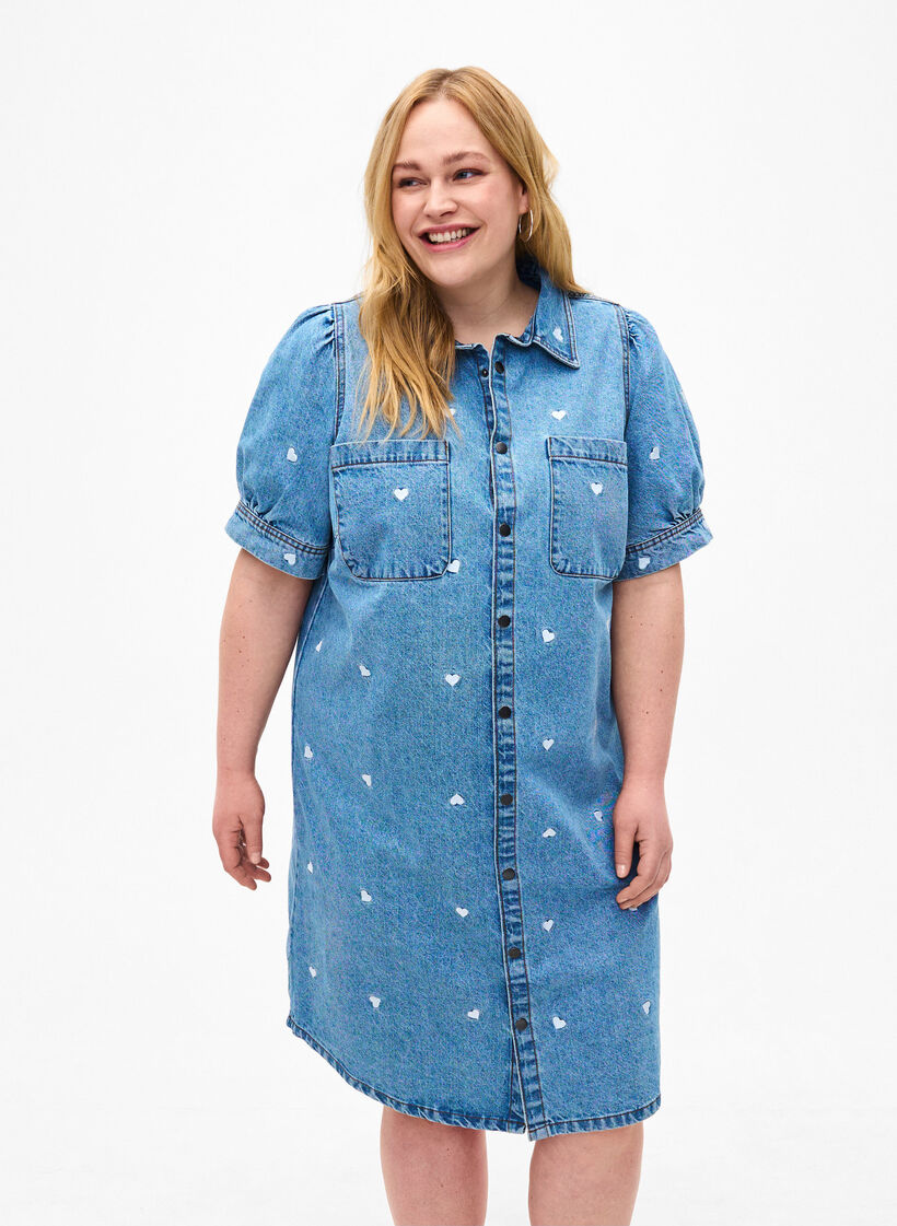 Robe en jean ornée de cœurs brodés, Light blue denim, Model image number 0