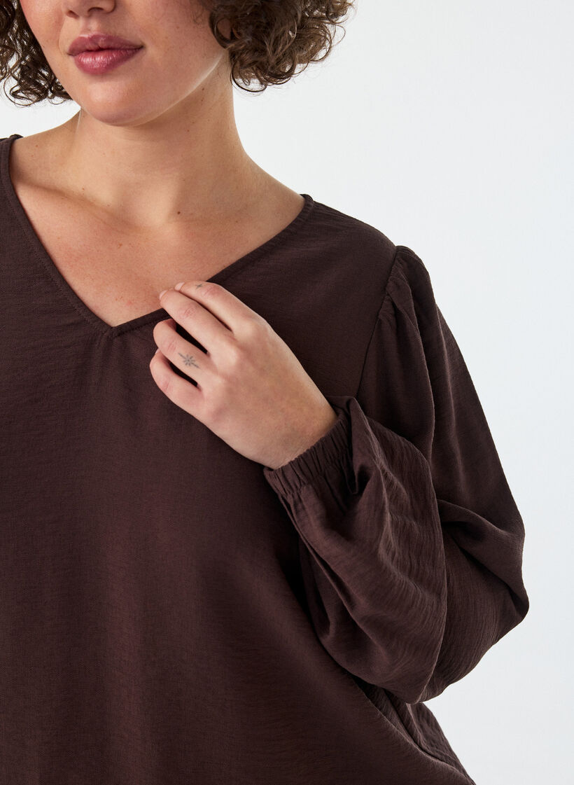 Blouse en viscose &agrave; col V et coupe ballon, Marron, Model image number 3