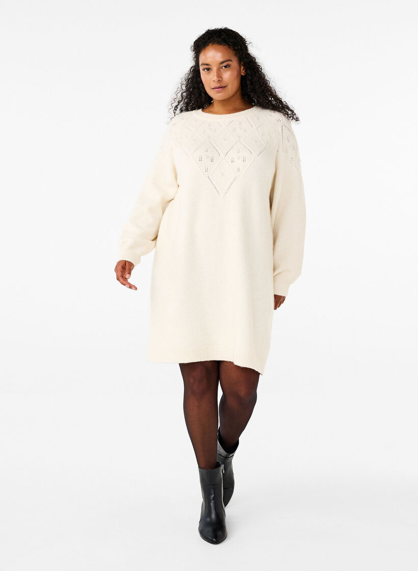 Robe en maille avec motif et perles, Birch Mel., Model image number 2