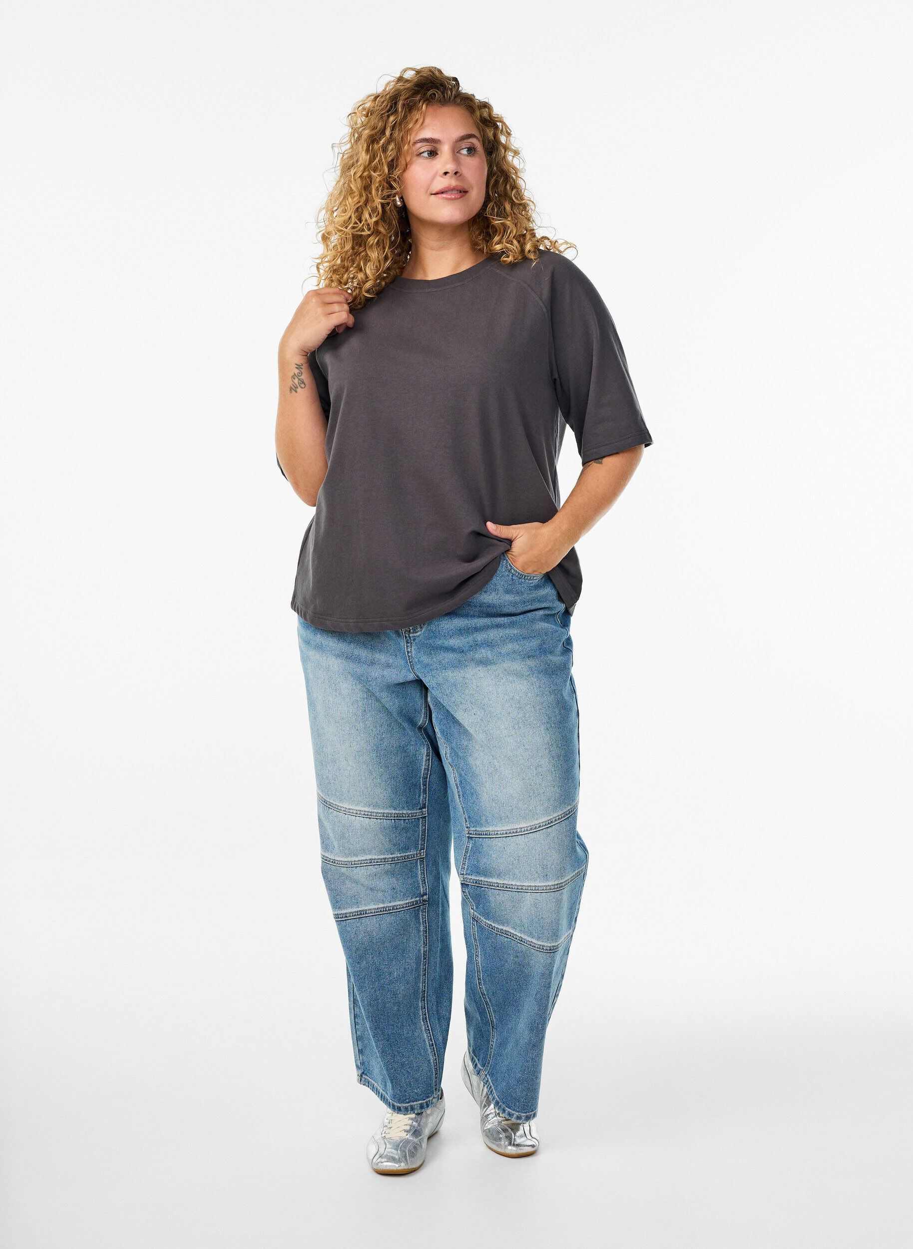 Zizzi Blouse en jersey avec manches raglan 3/4, Gris anthracite, Model image number 1