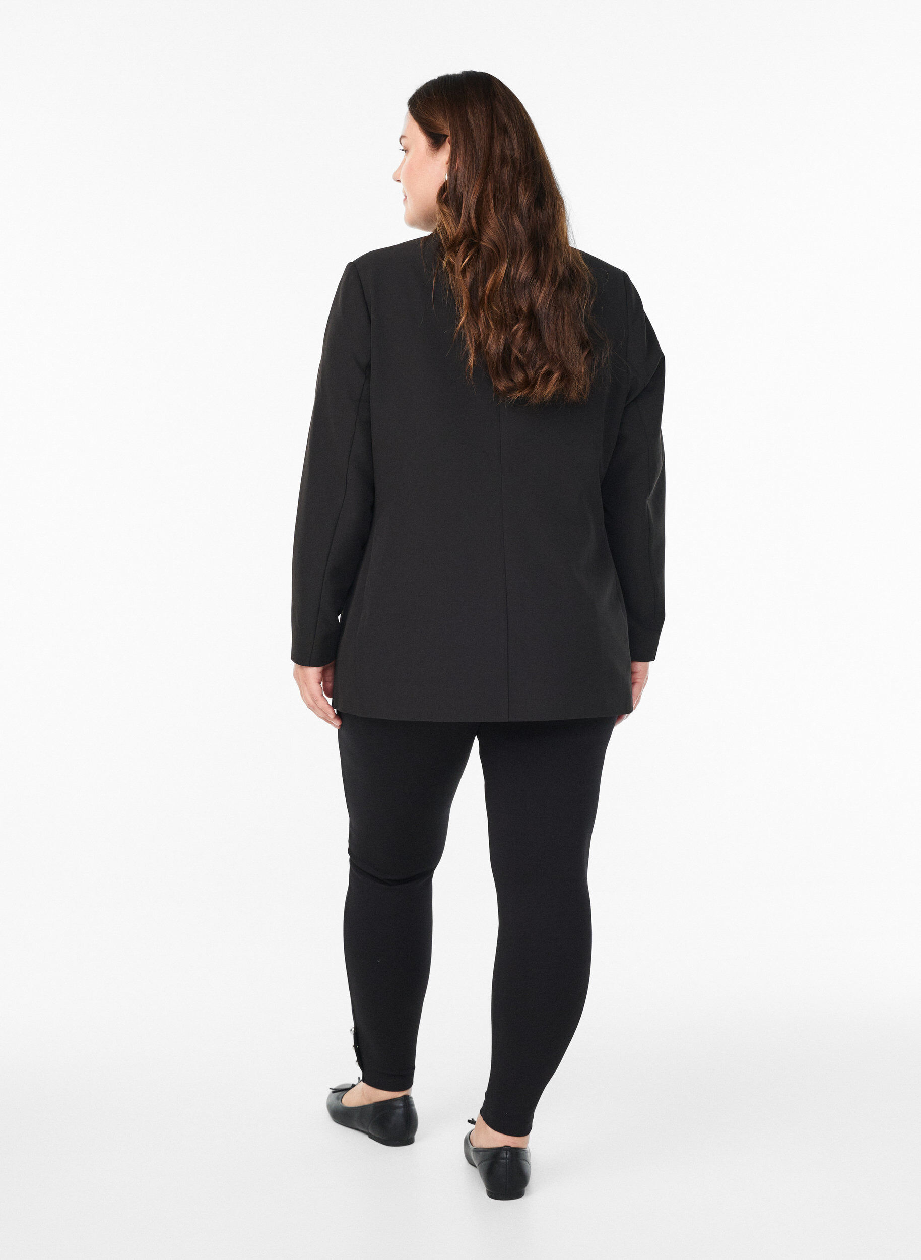 Zizzi Legging avec boutons aux chevilles, Noir, Model image number 2