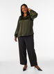 Blouse avec col de chemise et col en V, Vert fonc&eacute;, Model image number 1