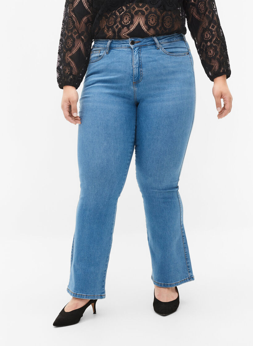 Jeans bootcut Ellen à taille haute, Bleu Clair, Model image number 3