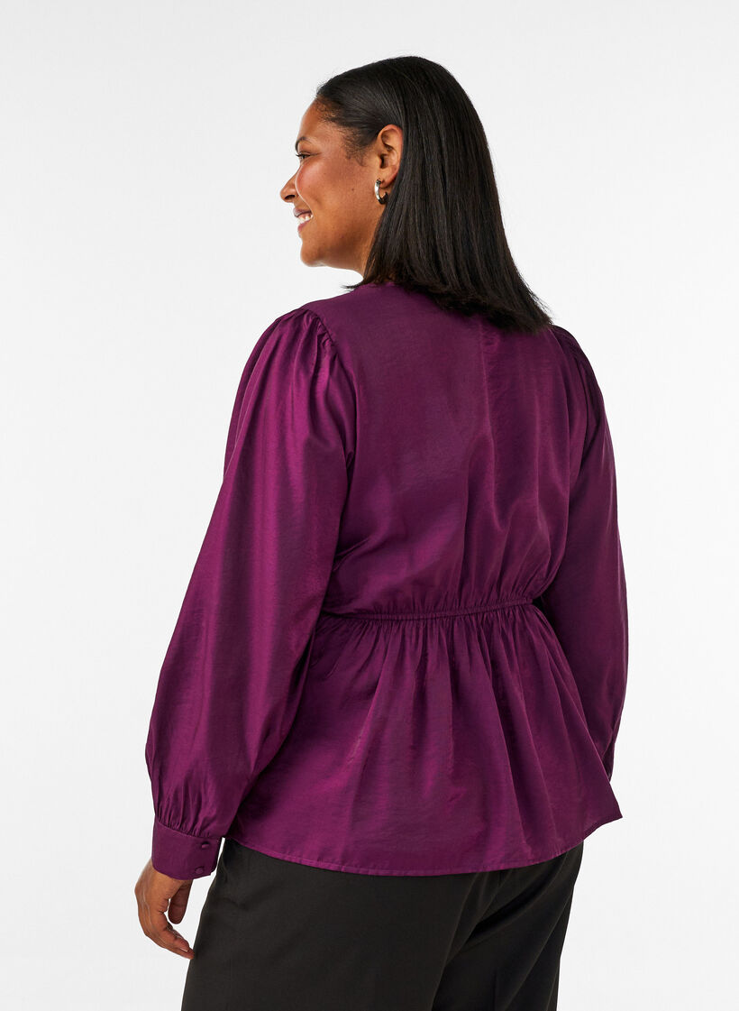 Blouse brillante en viscose &agrave; effet p&eacute;plum, Violet, Model image number 2