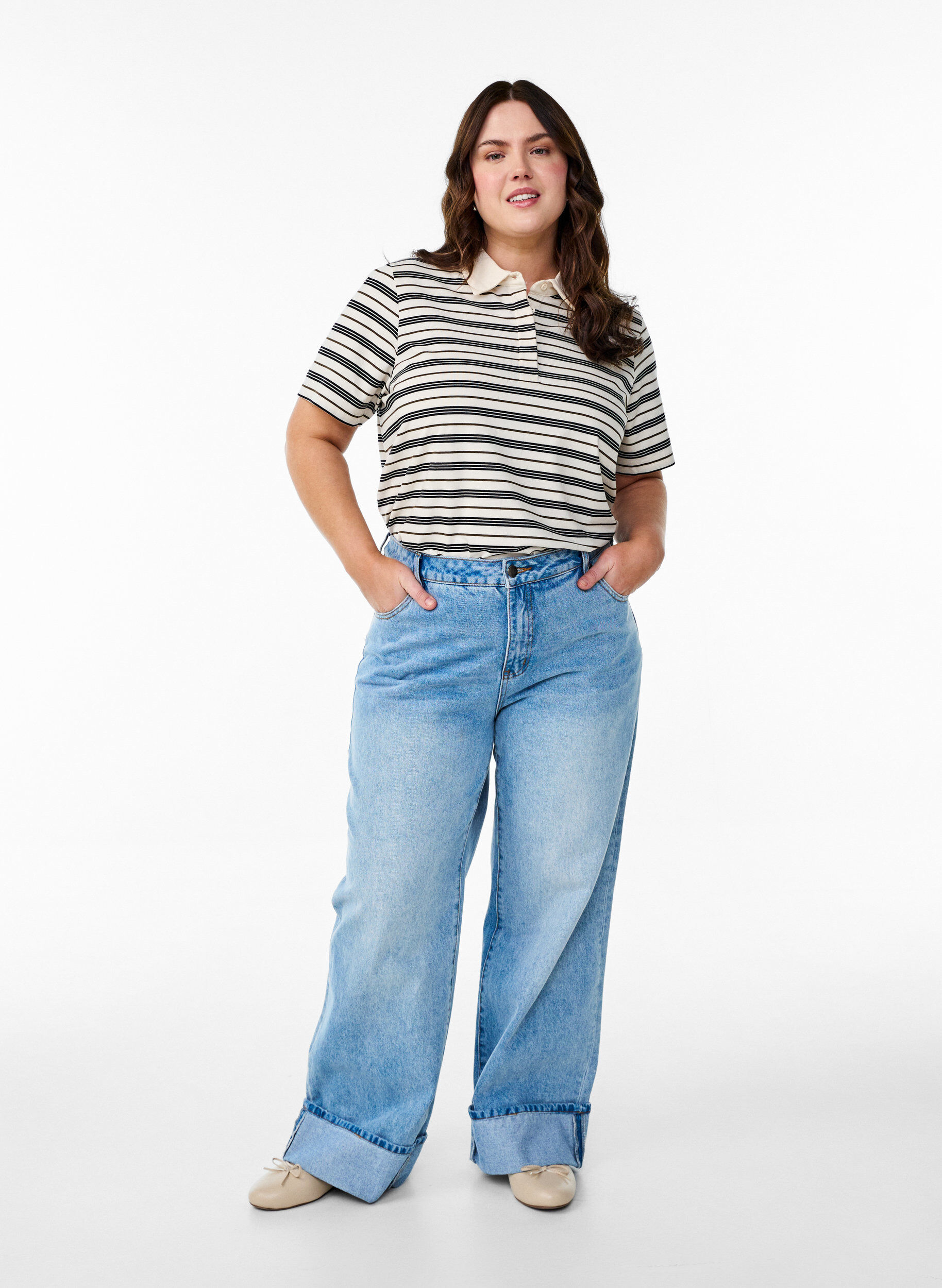 Zizzi Polo ray&eacute; &agrave; manches courtes, Blanc, Model image number 1