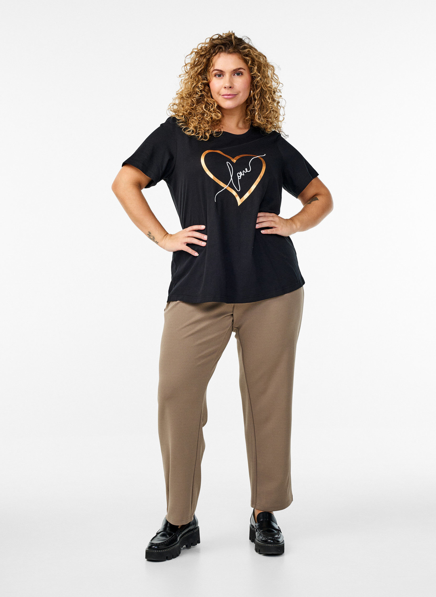 Zizzi FLASH &ndash; T-shirt avec motif, Noir, Model image number 1