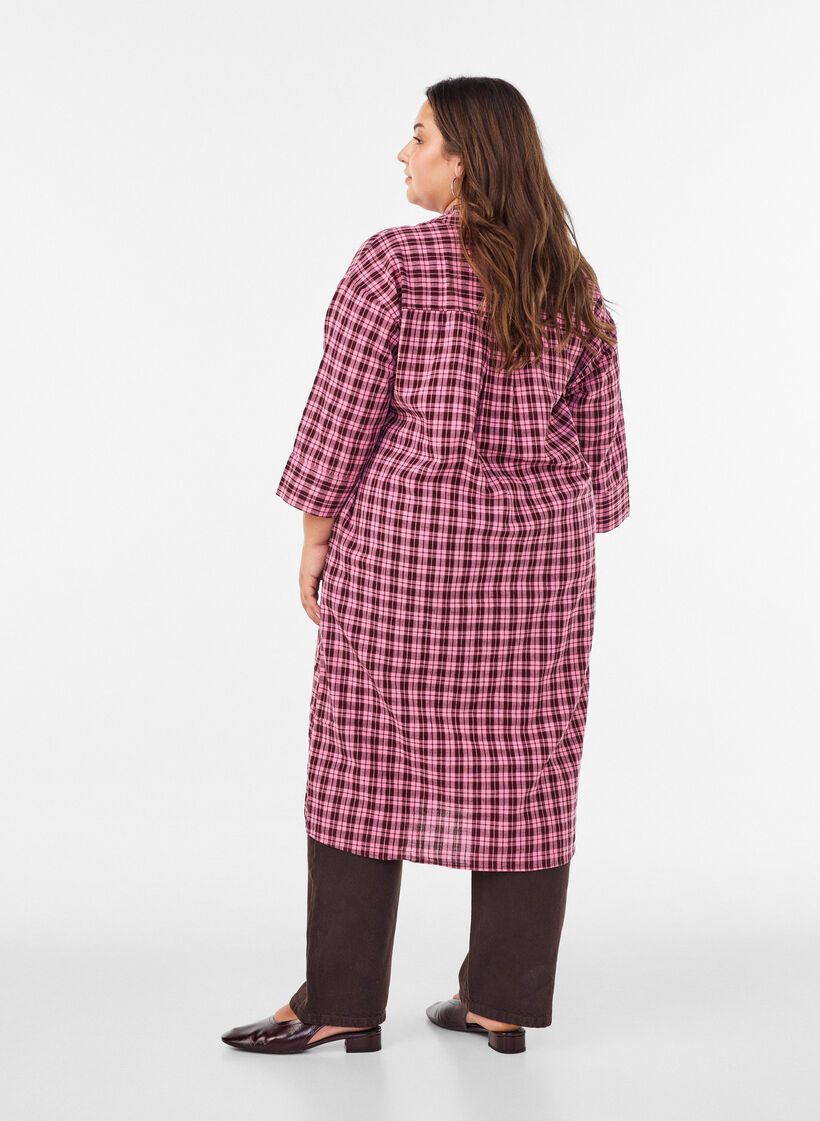Chemise longue &agrave; carreaux avec manches 3/4, Rose, Model image number 1
