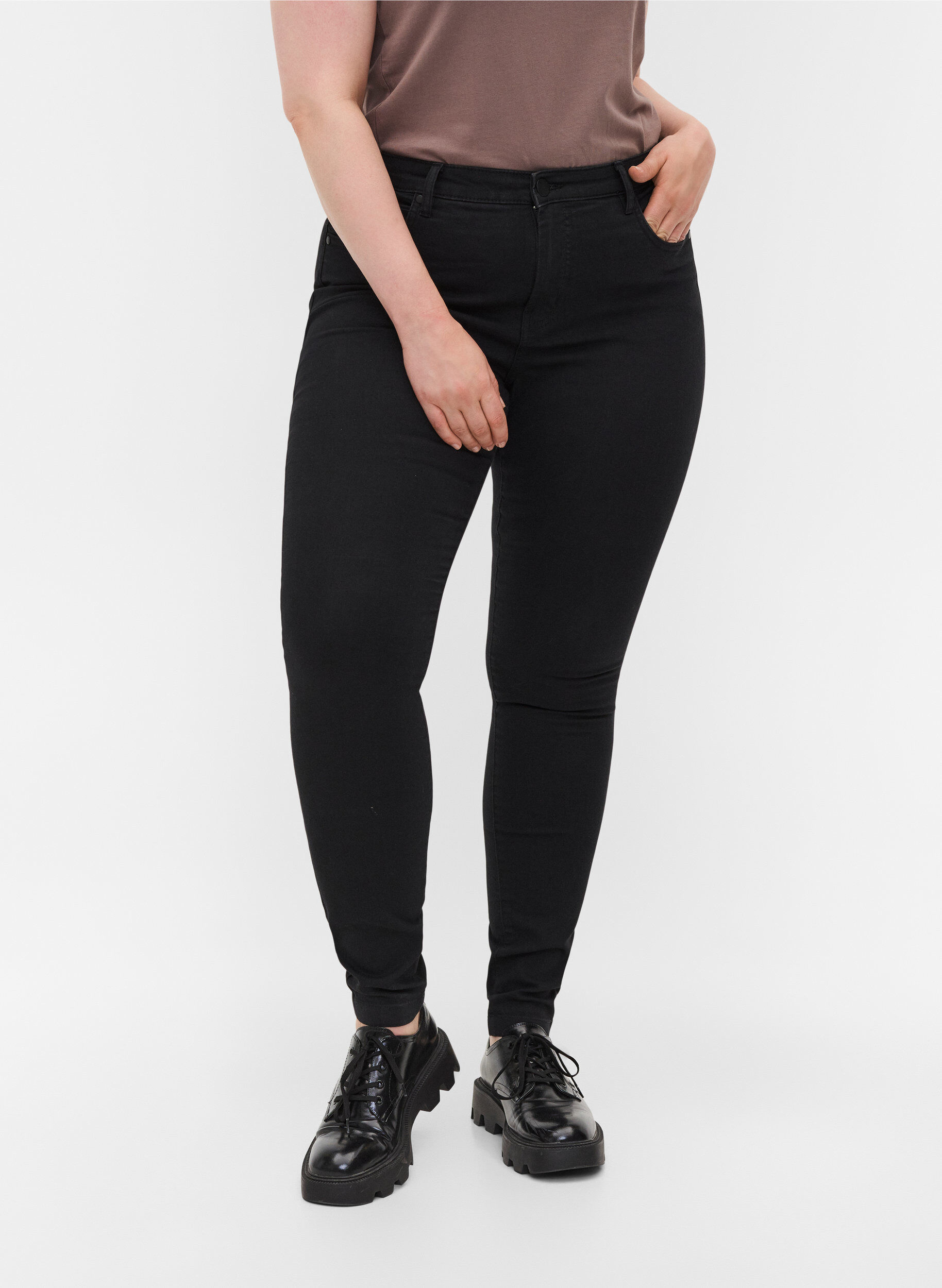 Zizzi Jean Amy super slim taille haute, Noir, Model image number 3
