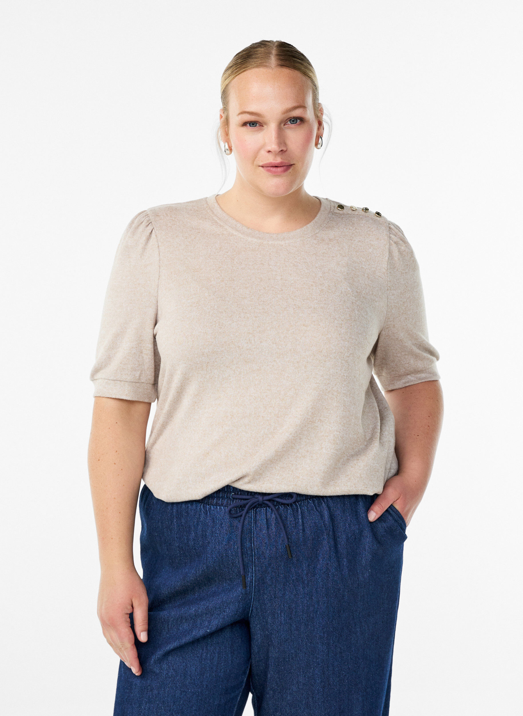 ZizziChemisier avec d&eacute;tails boutons et manches courtes bouffantes, Beige, Model image number 0
