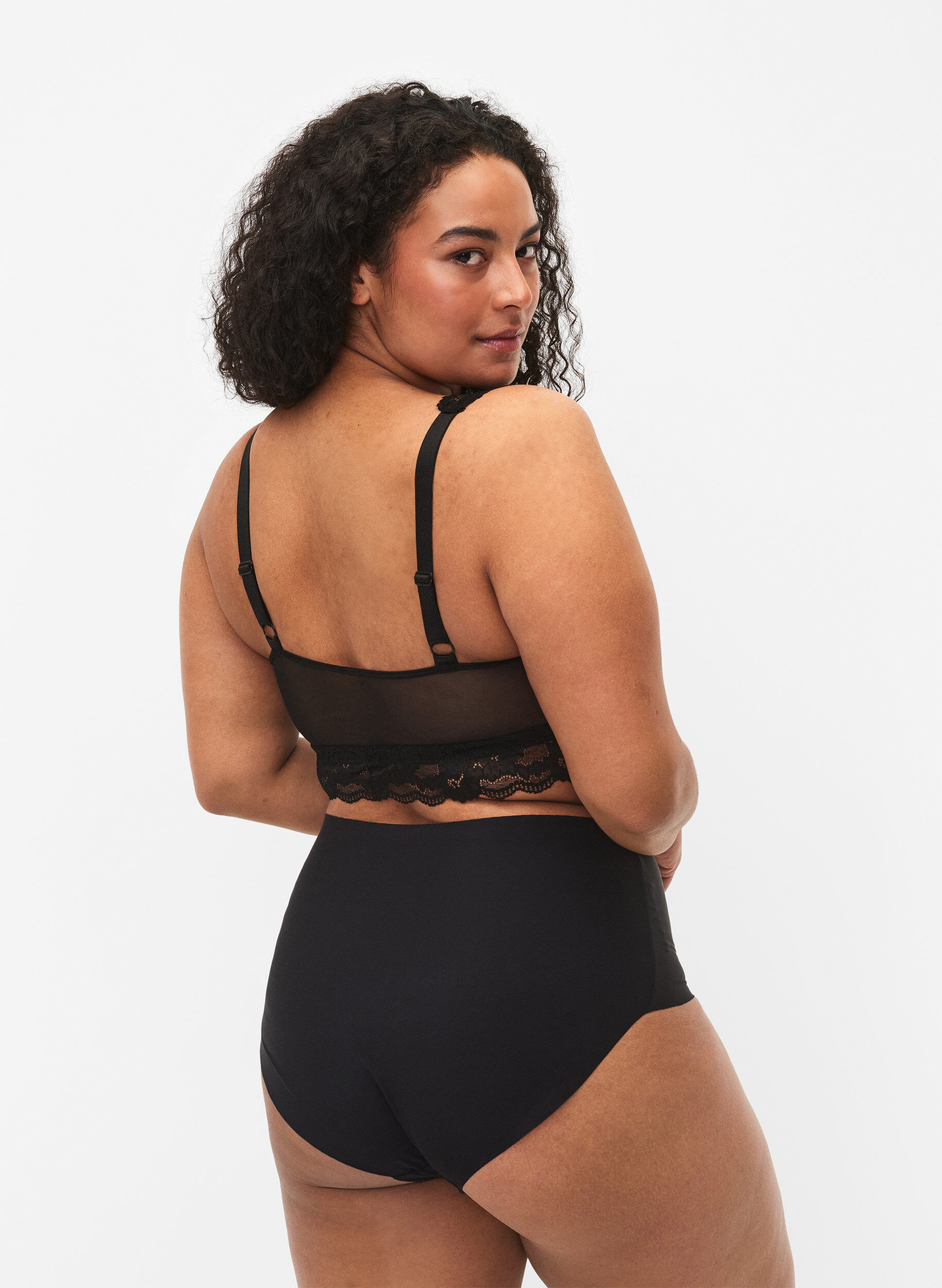 Zizzi Soutien-gorge avec dentelle et rembourrage doux, Black, Model image number 1