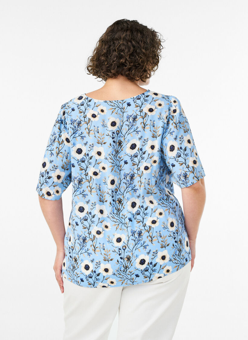 Blouse fleurie &agrave; manches courtes, Bleu, Model image number 2