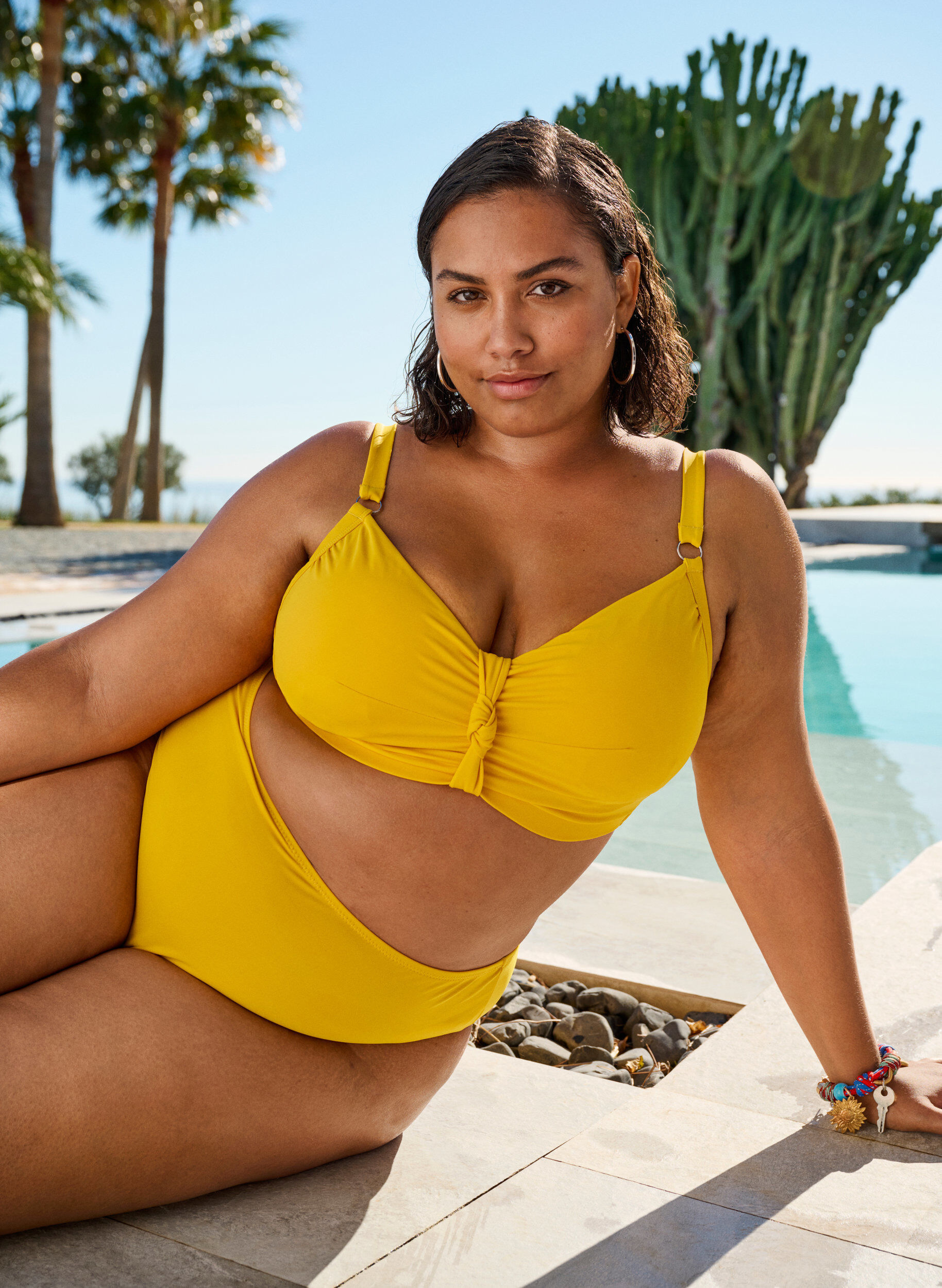 Zizzi Bikini br&eacute;silien avec taille r&eacute;guli&egrave;re, Jaune, Image image number 0