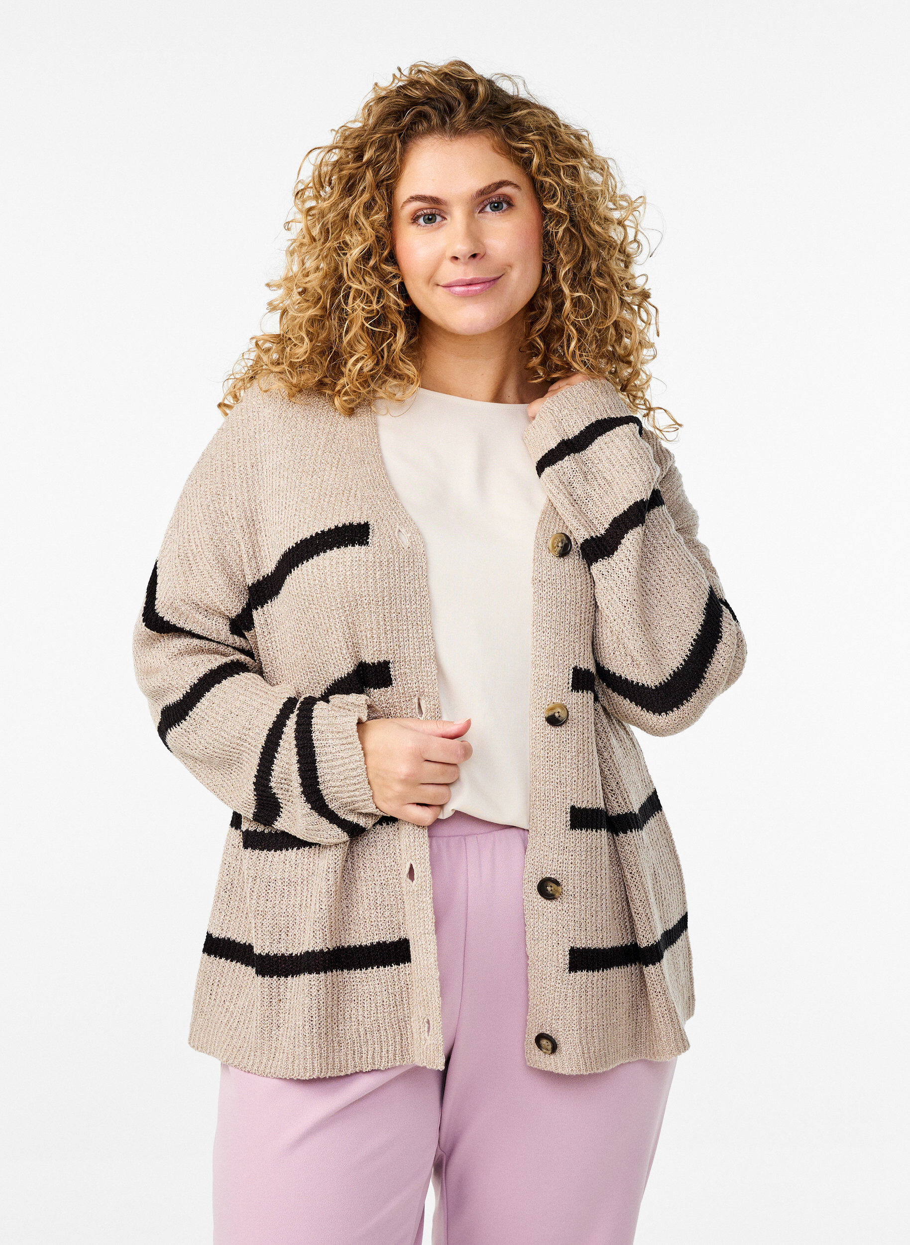 Zizzi FLASH - Cardigan en tricot avec rayures et boutons, Beige, Model image number 0