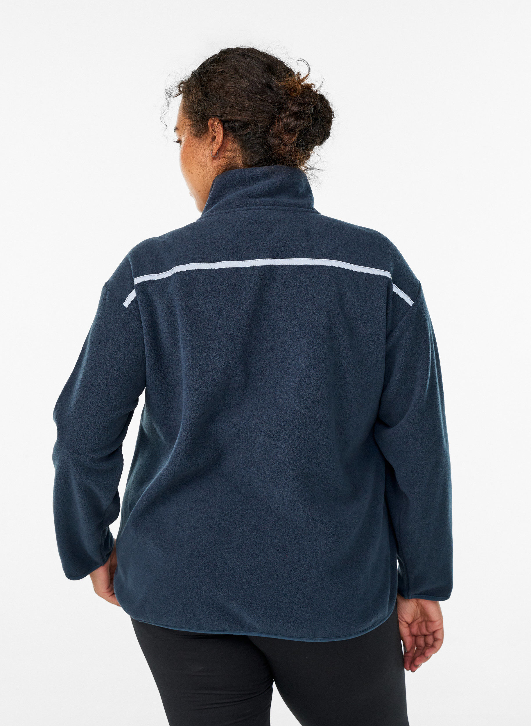 Zizzi Veste polaire zipp&eacute;e avec bandes r&eacute;fl&eacute;chissantes, Bleu, Model image number 2