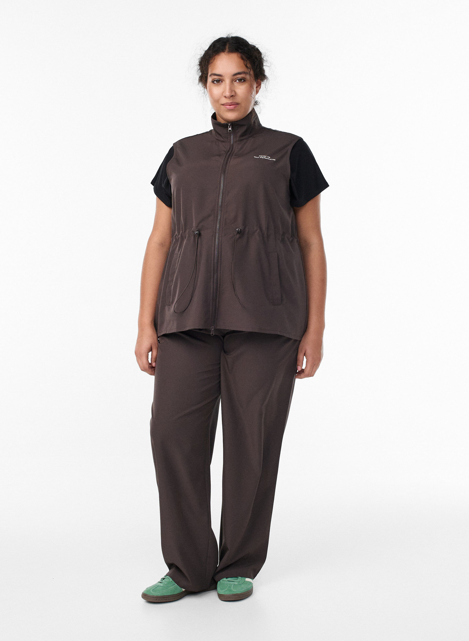 Zizzi Pantalon de sport taille haute et coupe droite, Marron, Model image number 0