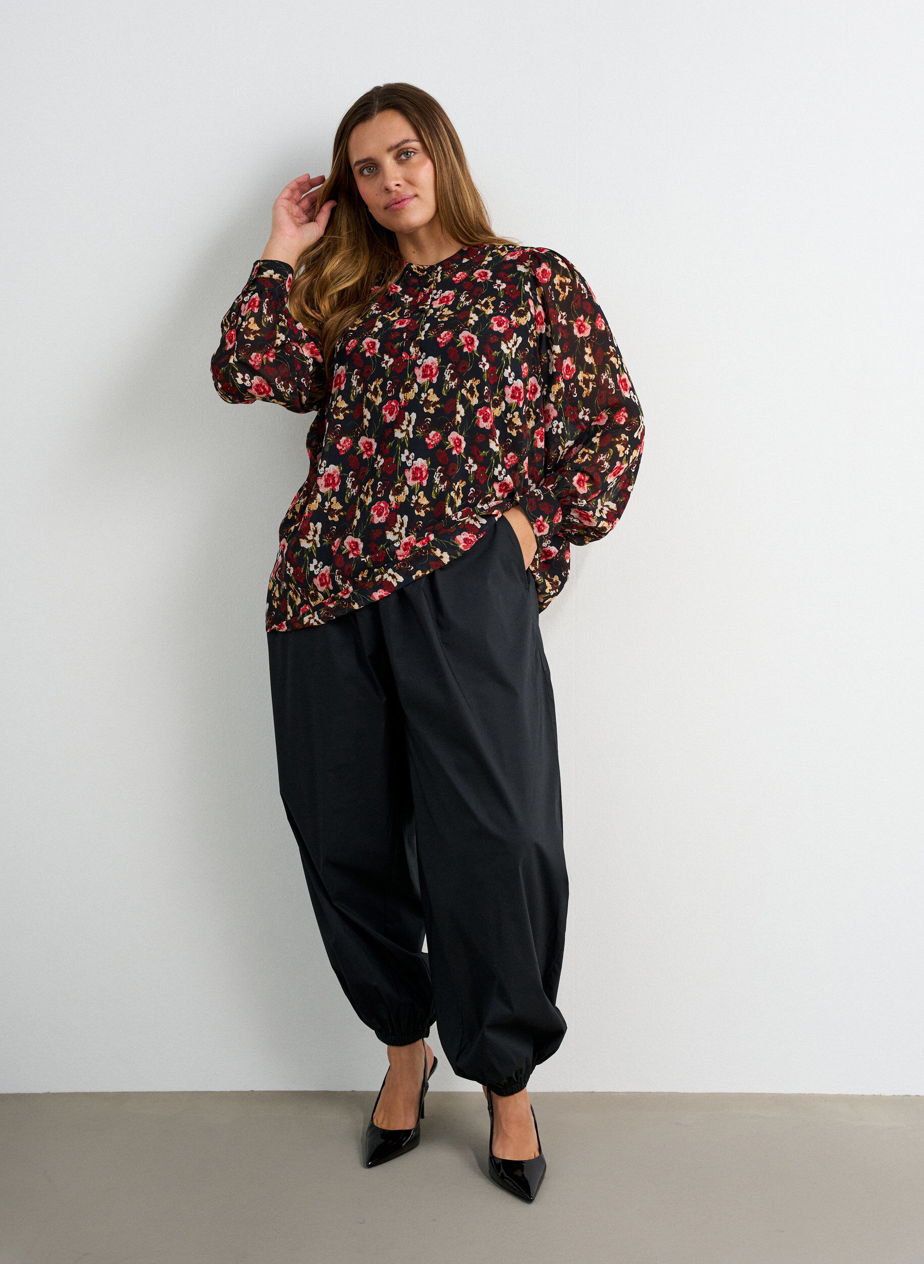 ZizziBlouse avec imprim&eacute; int&eacute;gral et patte de boutonnage courte, Rose, Model image number 1