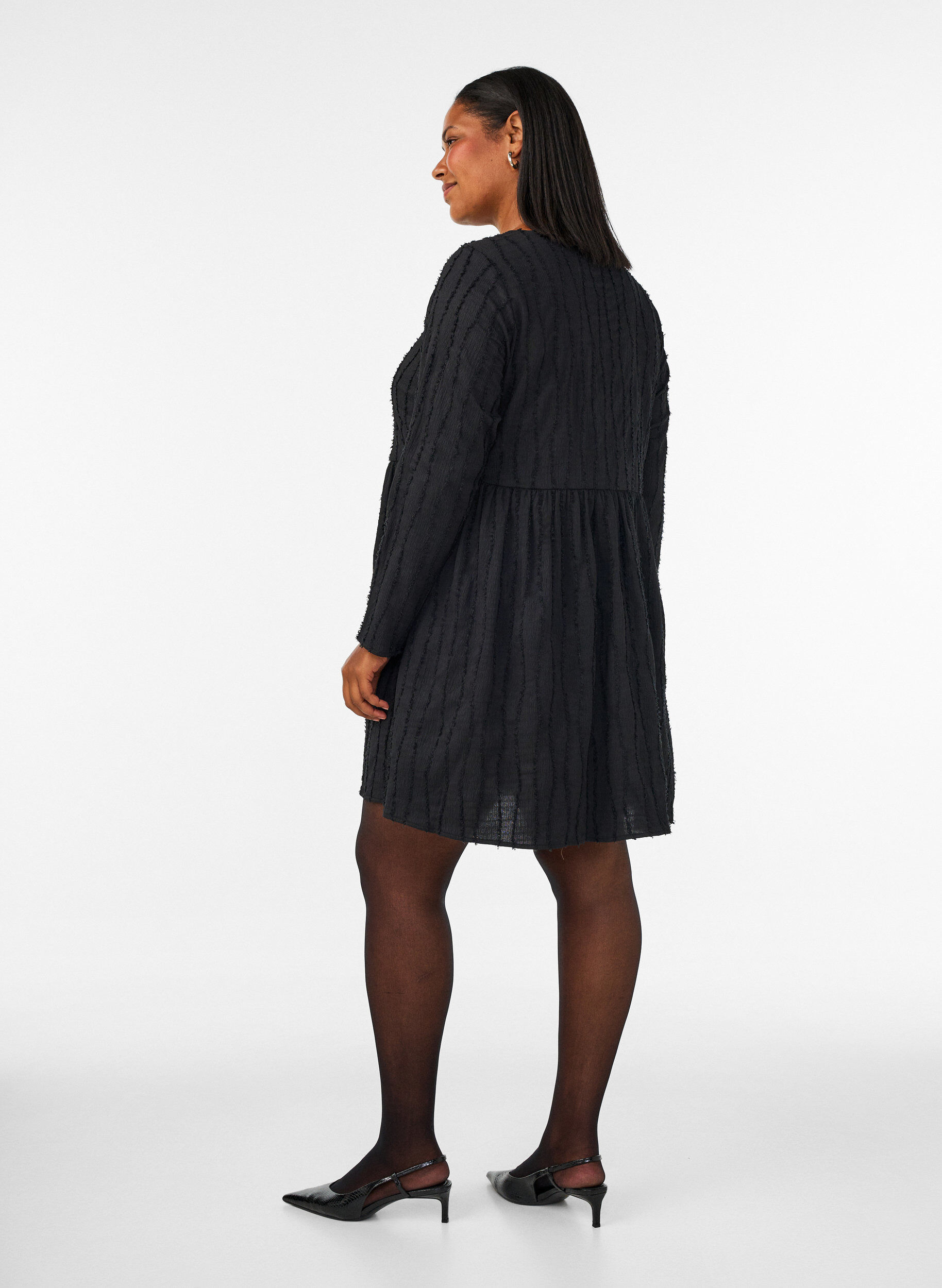 ZizziRobe courte en jersey &agrave; texture ondul&eacute;e, Noir, Model image number 2