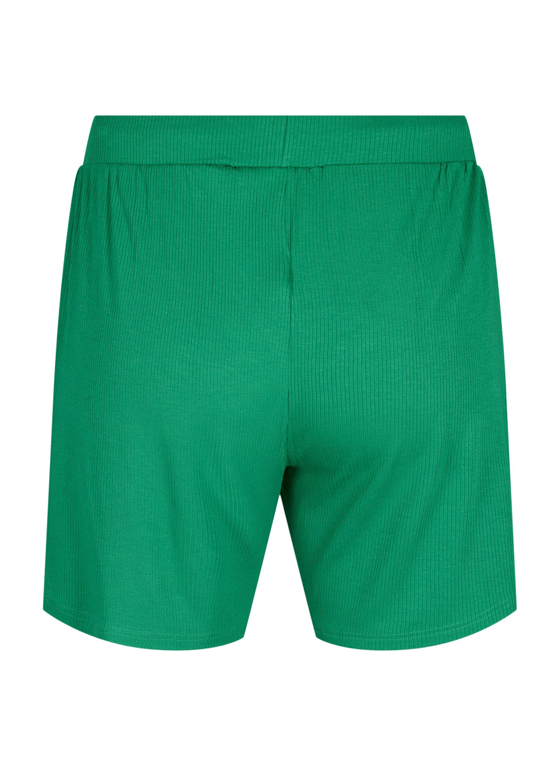 Zizzi Short coupe ample en viscose c&ocirc;tel&eacute;e, Jolly Green, Packshot image number 1