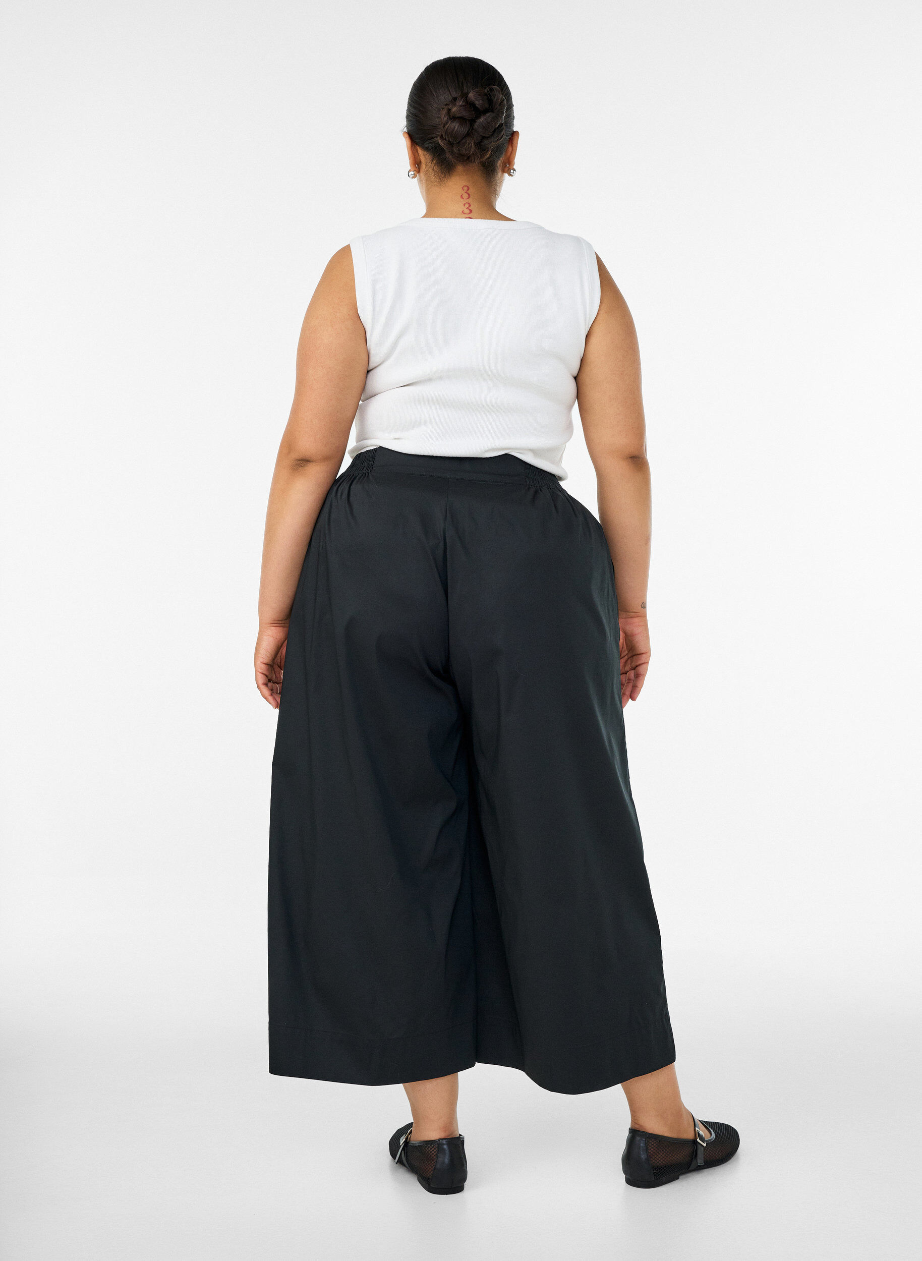 ZizziJupe-culotte avec ceinture &eacute;lastique et jambes amples, Noir, Model image number 1