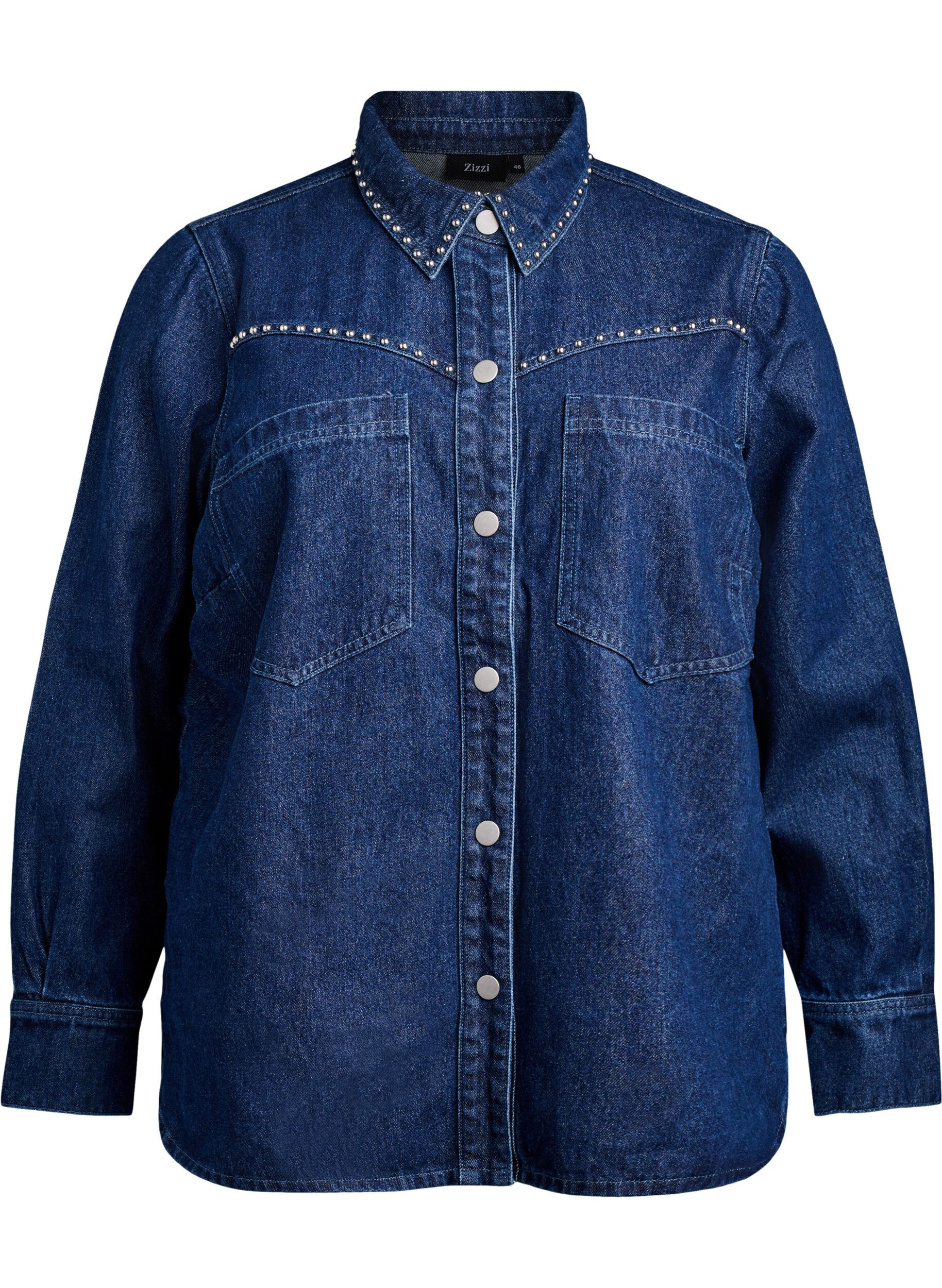 Chemise en jean avec clous