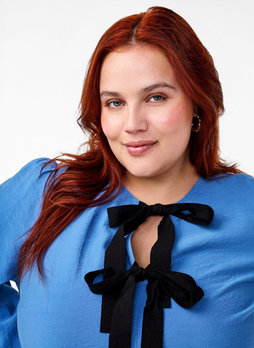 Chemisier en viscose à nœuds et manches longues, Riverside Black Bow, Model image number 2