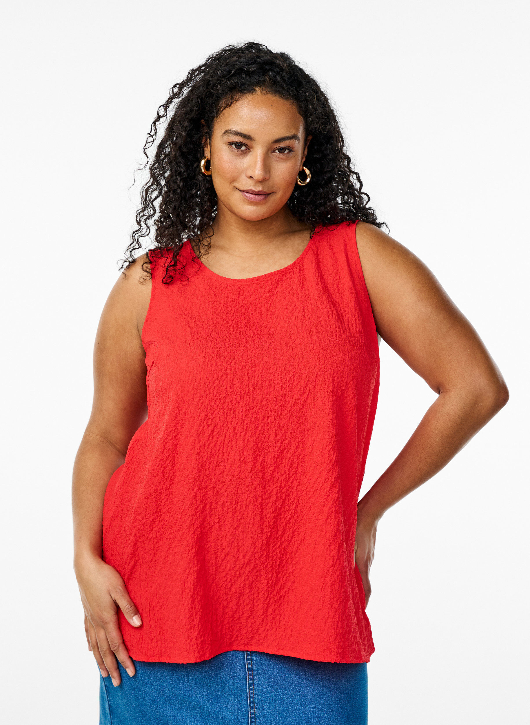 ZizziHaut sans manches et textur&eacute;, Rouge, Model image number 0