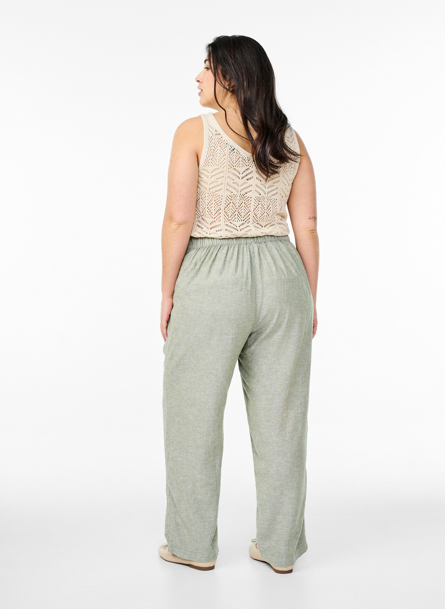 Zizzi Pantalon ample en lin et viscose, Vert, Model image number 2