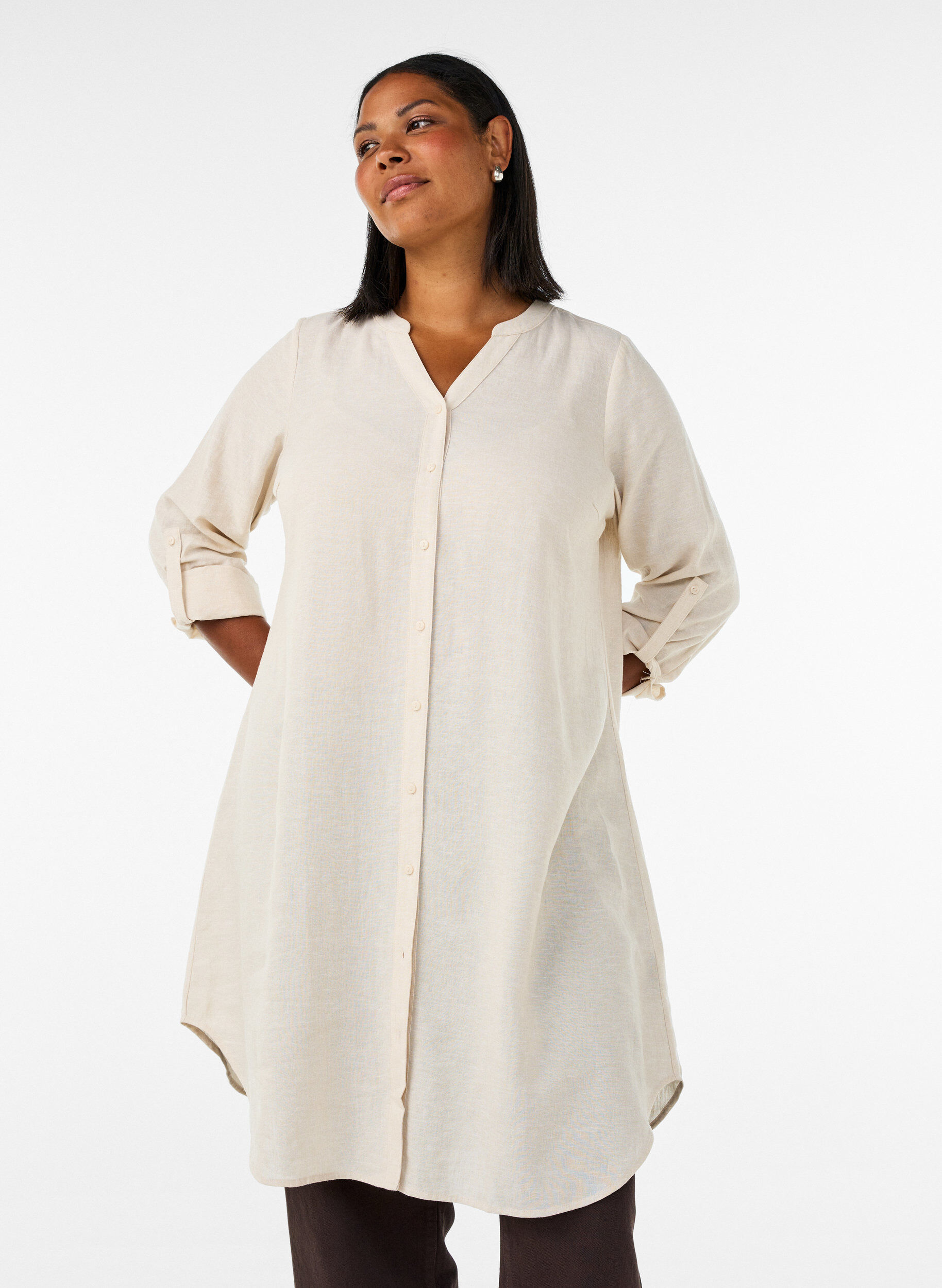 ZizziChemise longue en lin et viscose, Beige, Model image number 1
