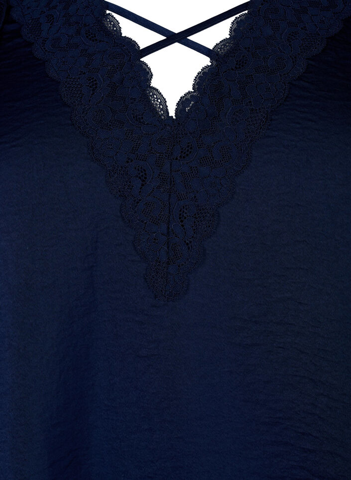 Haut avec dentelle et détail de croix, Navy, Packshot image number 2