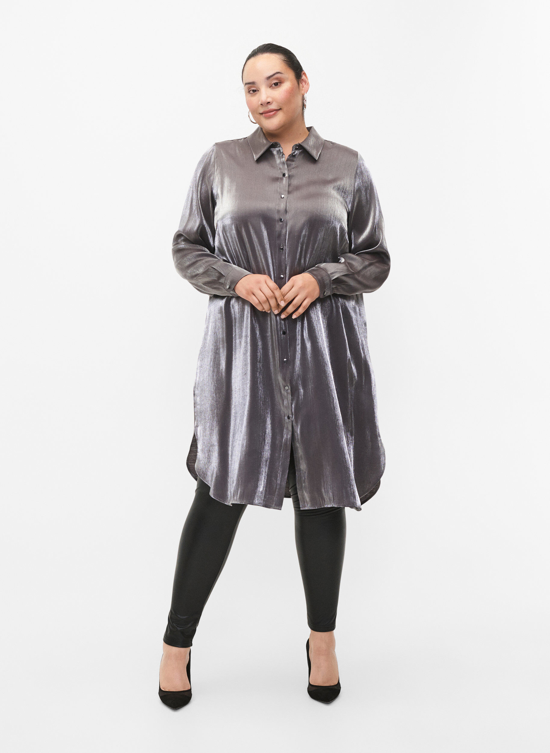 Zizzi Chemise longue de couleur argent&eacute;e, Dark Silver, Model image number 3